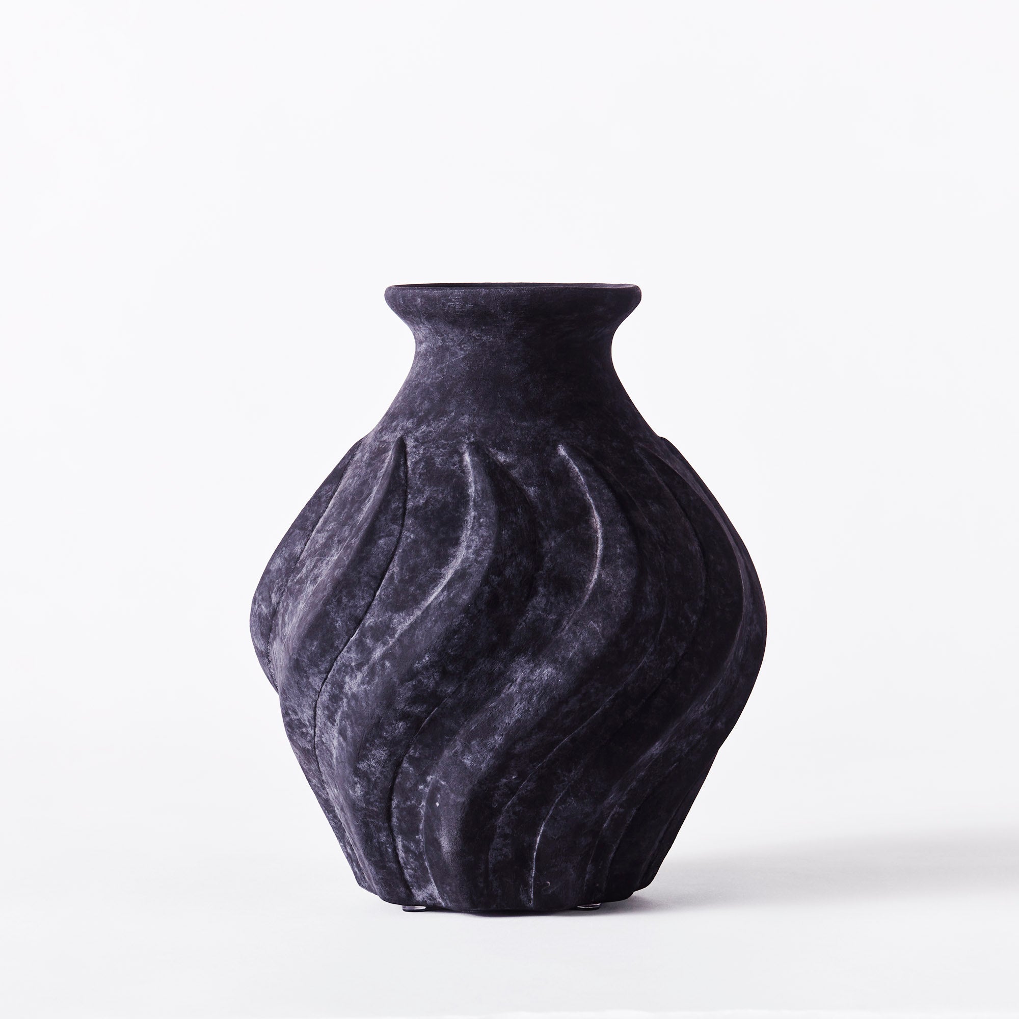 SWIRL vase black ceramic