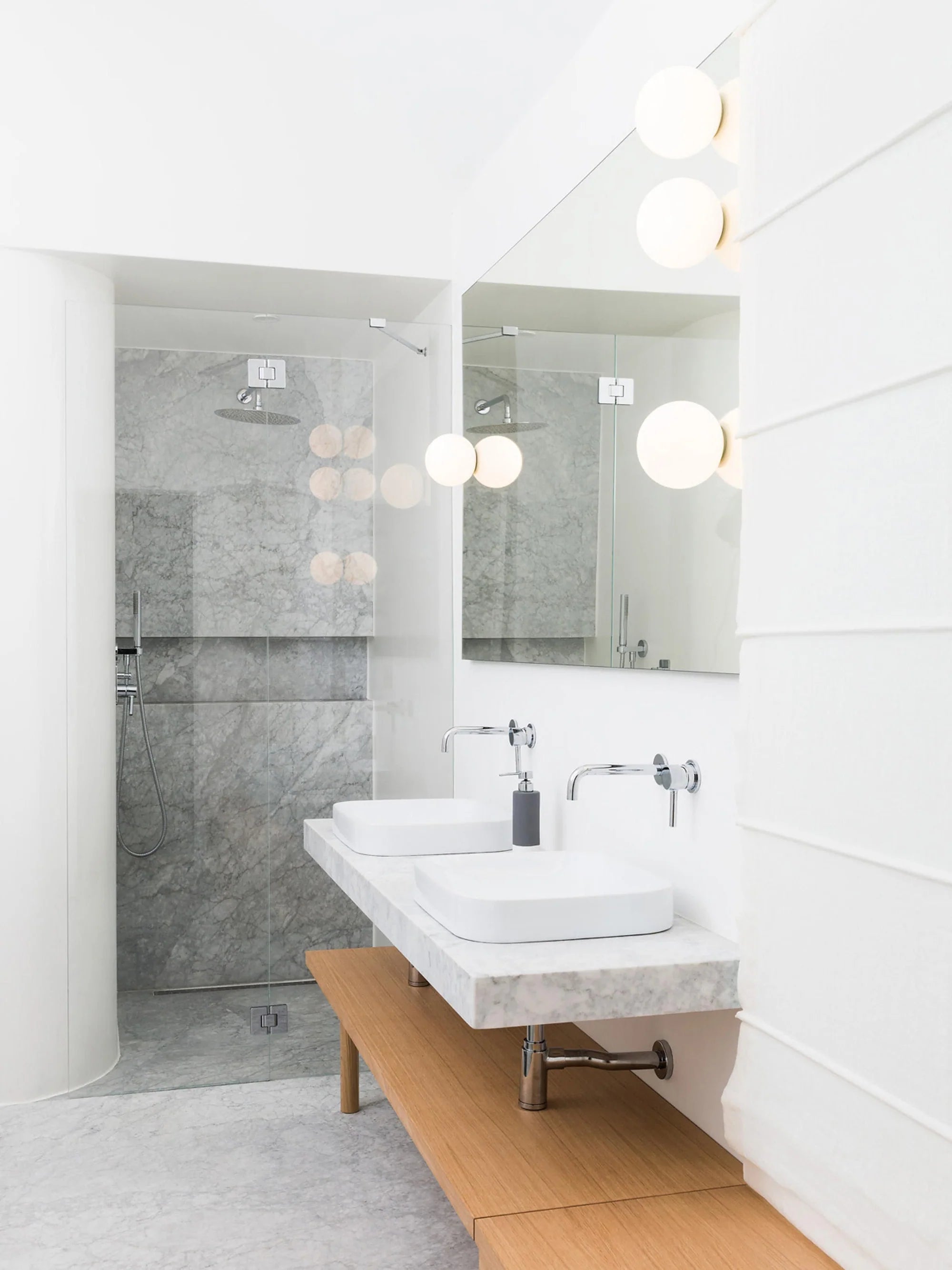 Wandleuchte DIOSCURI opaleszierendes Glas