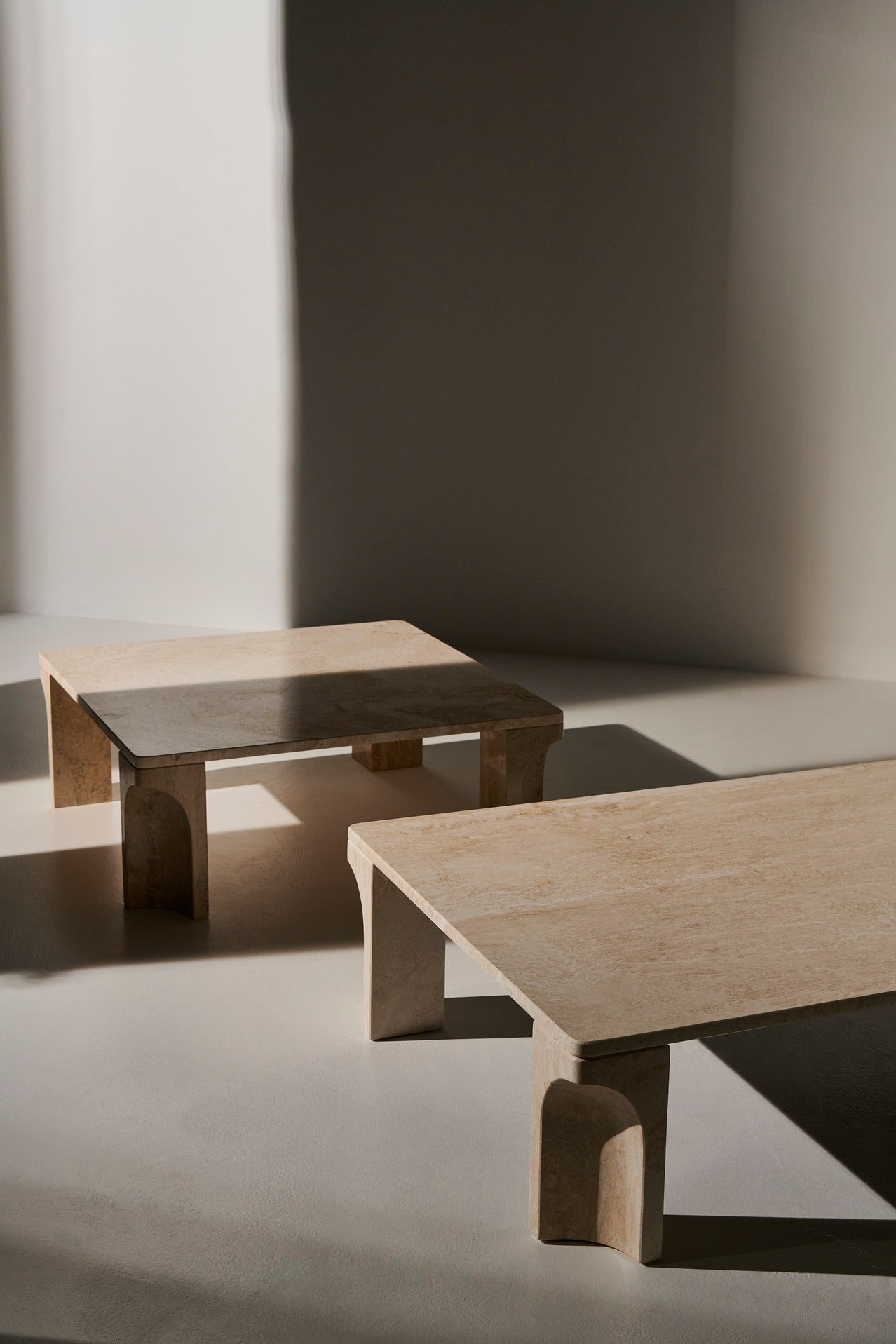 DORIC cream travertine coffee table