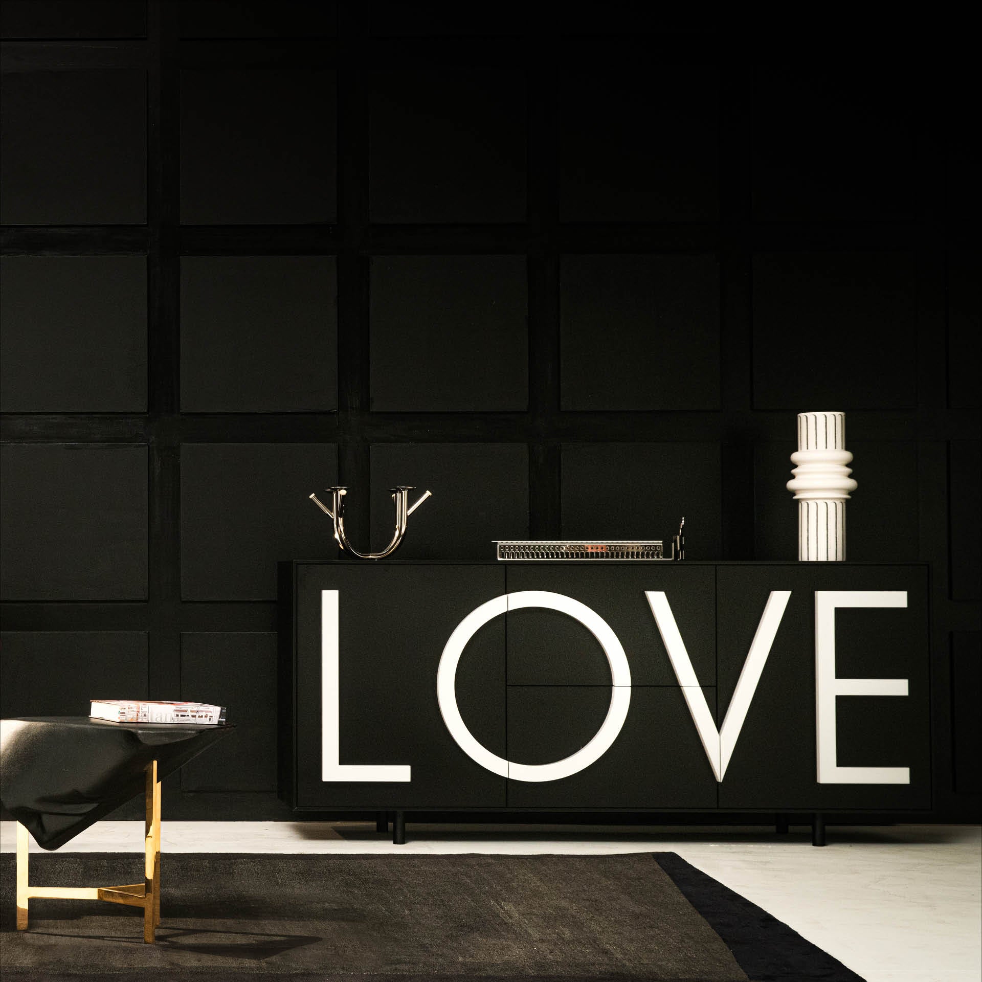 LOVE Kommode schwarz