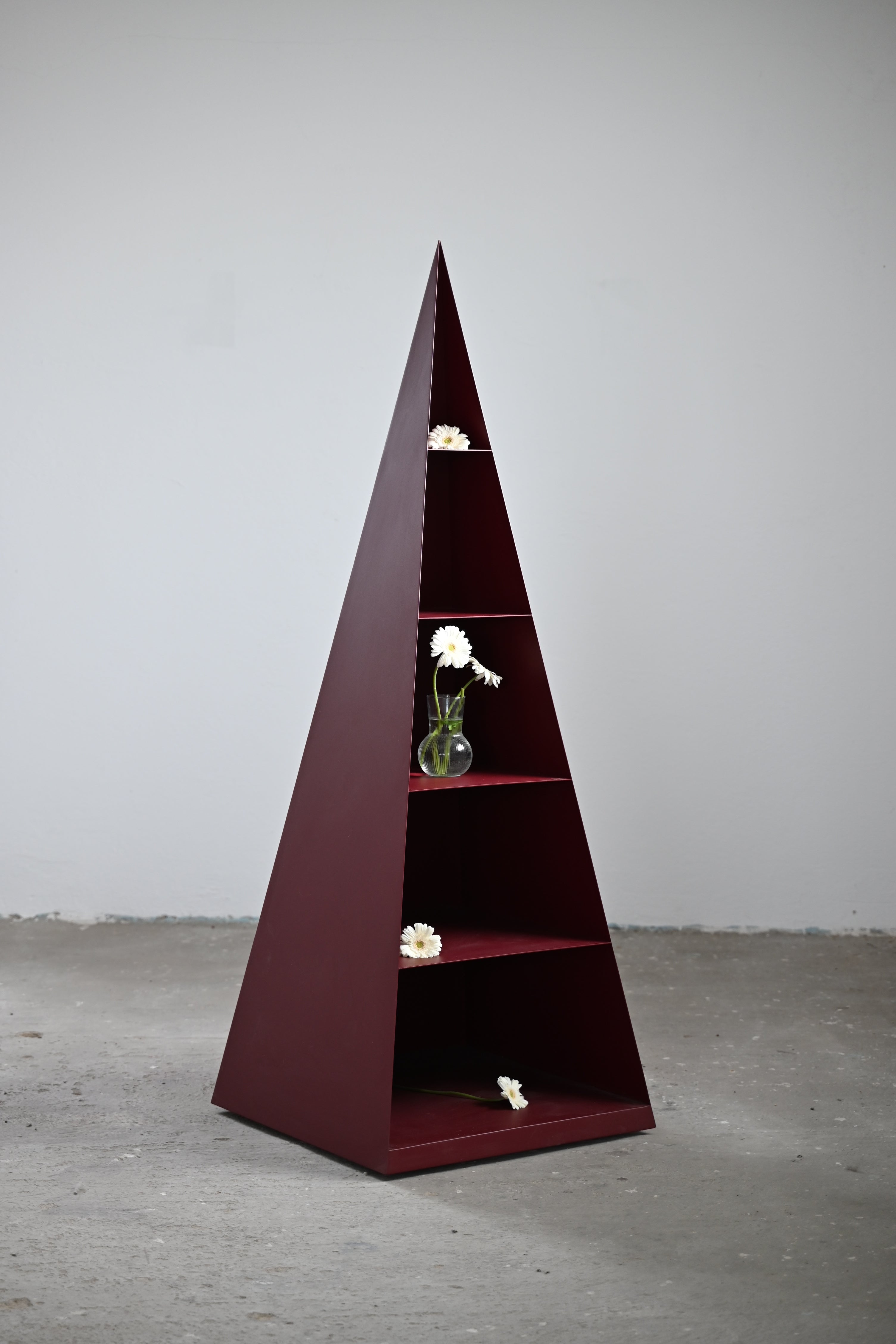 PRIME rotating shelf in steel