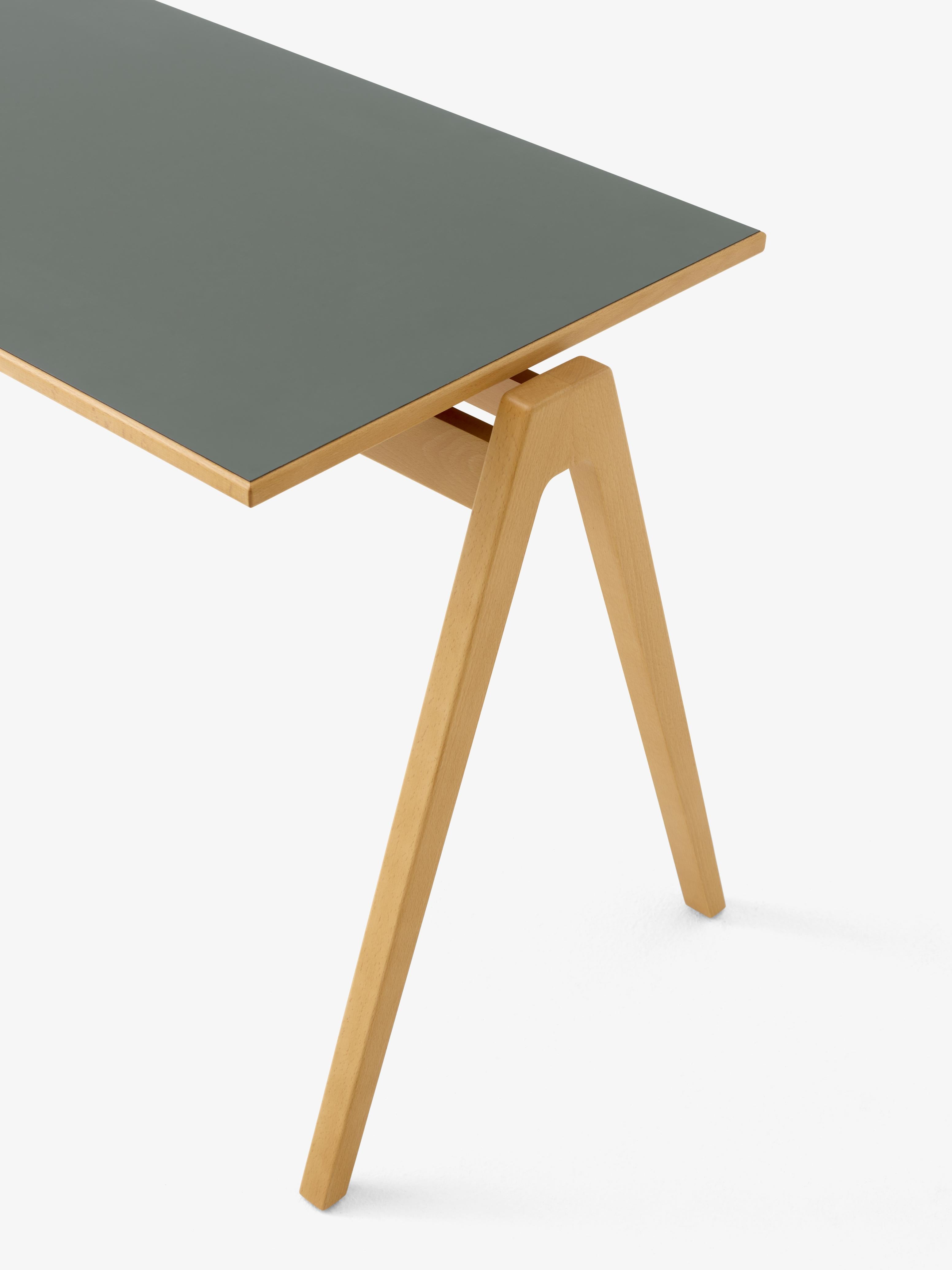 Daystak RD3 Desk in Beech Wood with Laminated Green Top