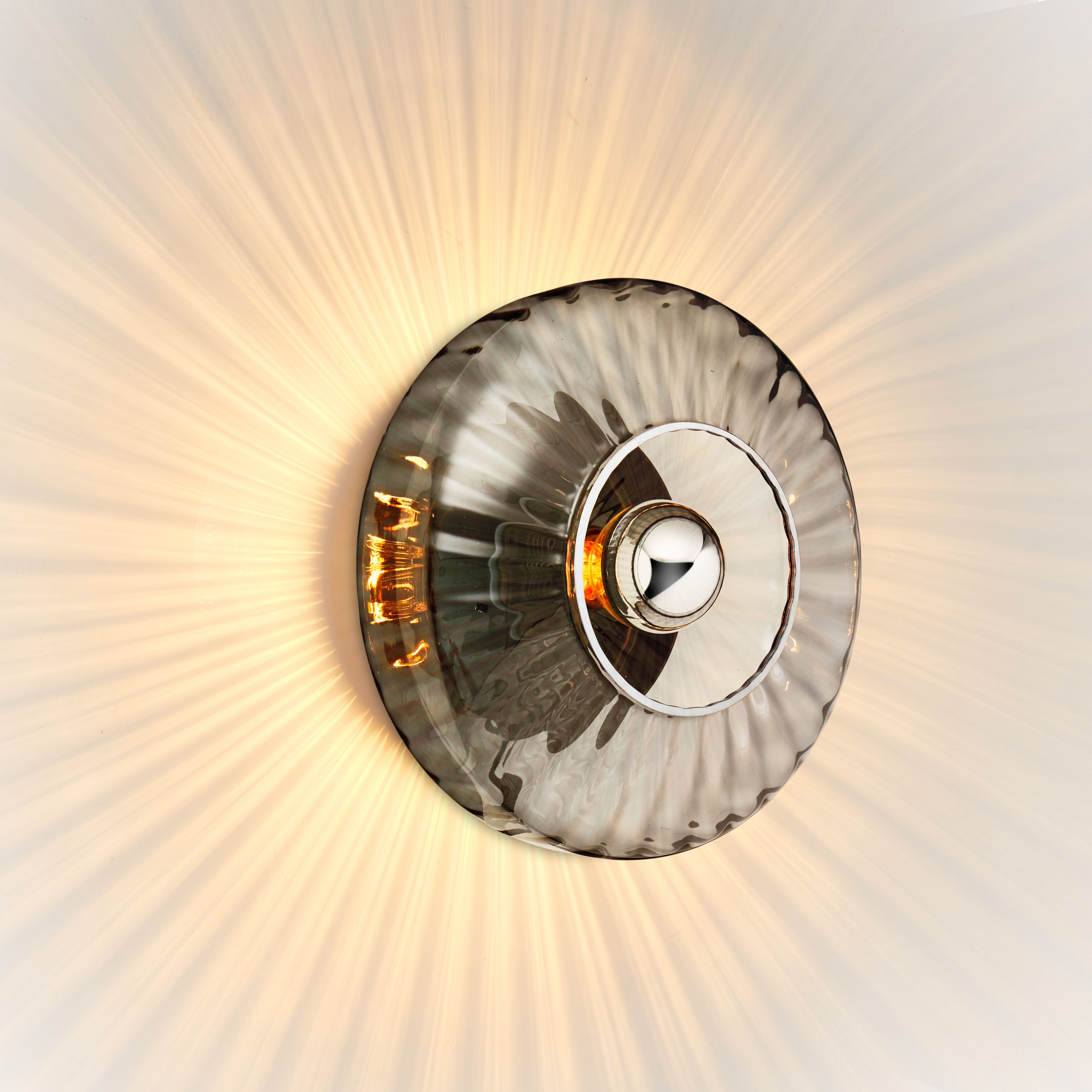 Wandleuchte NEW WAVE OPTIC mit dymionem Glas