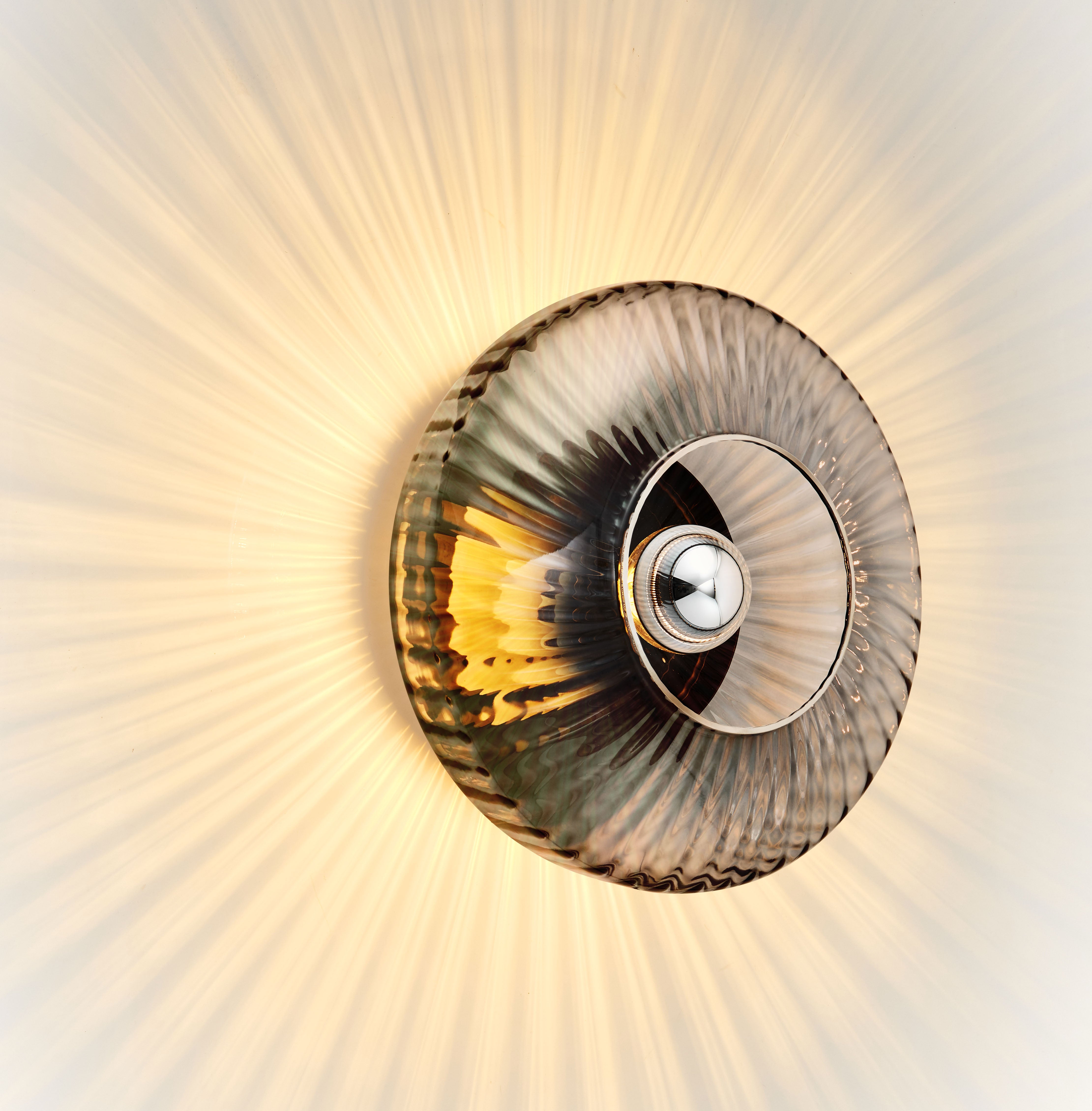 Wandleuchte NEW WAVE OPTIC mit dymionem Glas