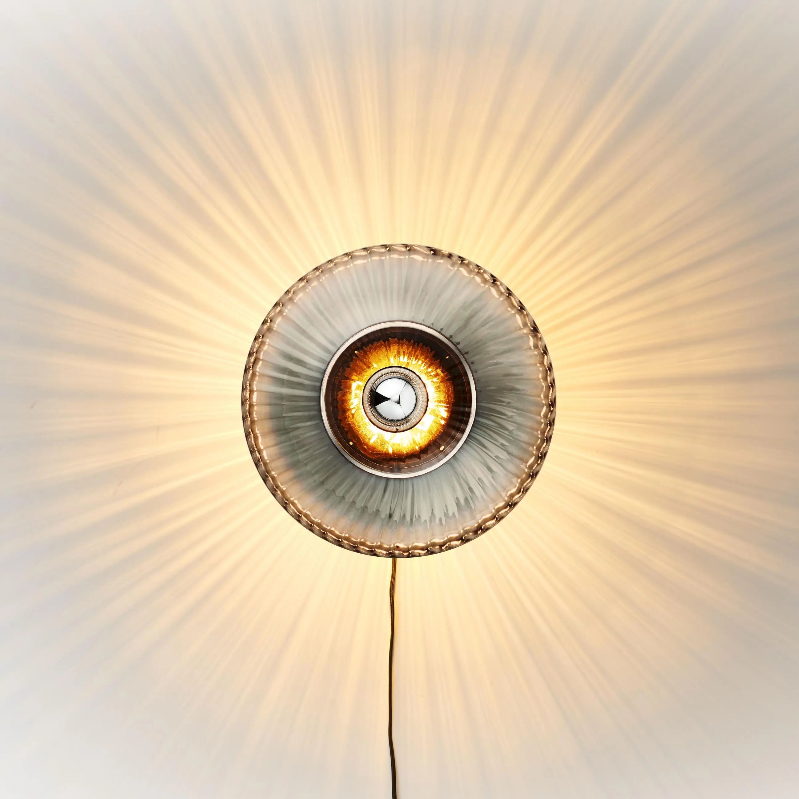 Kinkiet NEW WAVE OPTIC dymione szkło – Design By Us