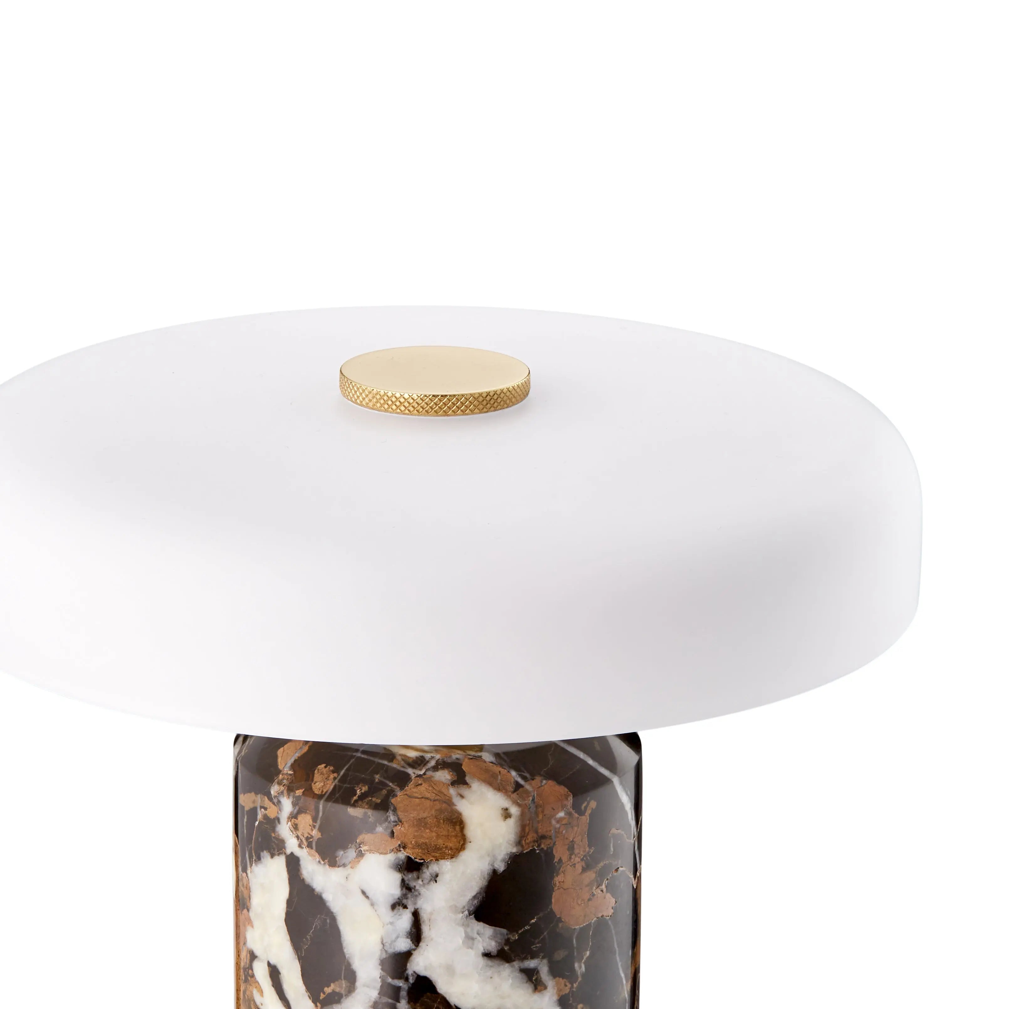 Lampa przenośna TRIP czarno-brązowy marmur z mlecznobiałym szkłem – szkło, Design By Us