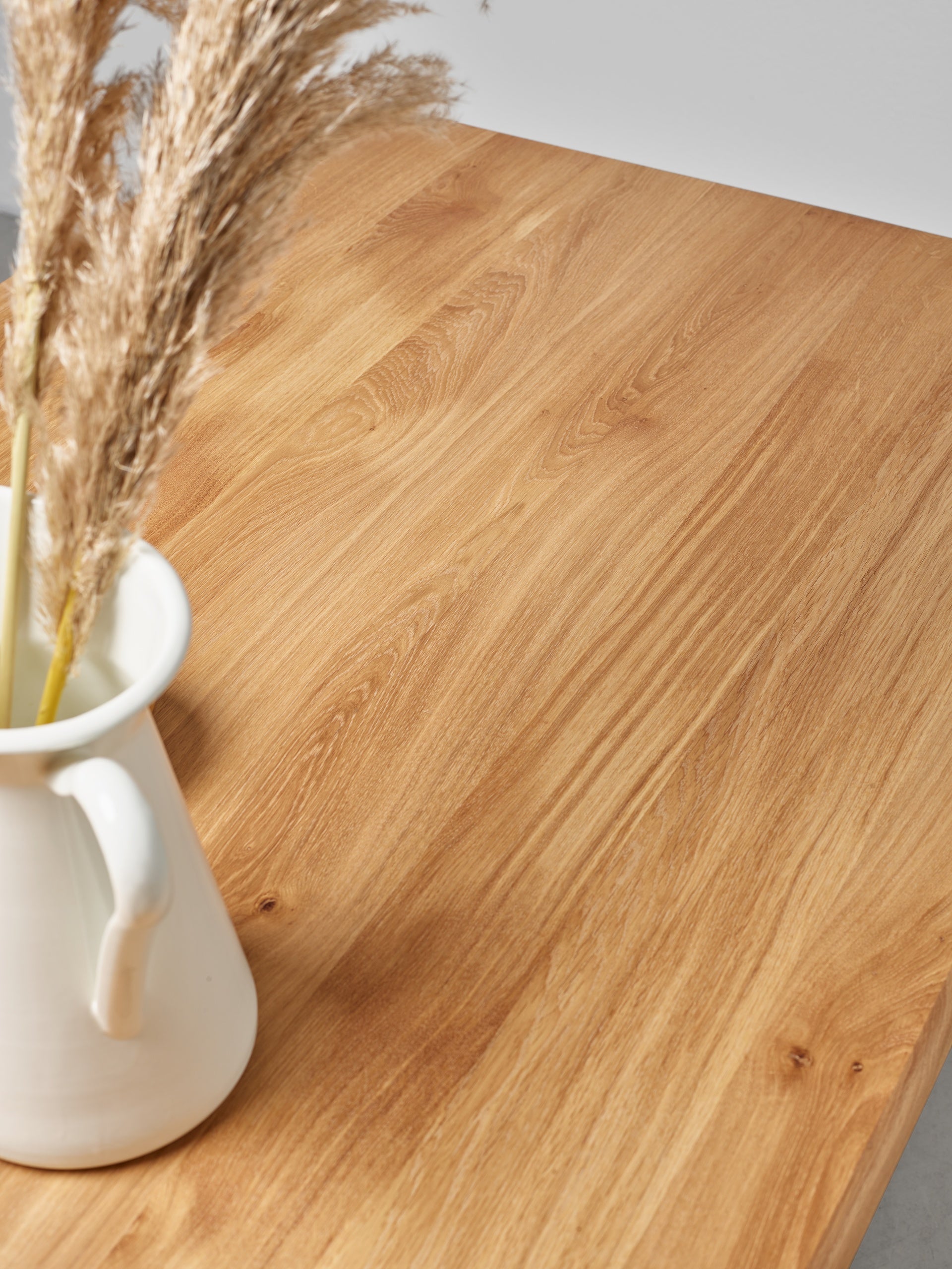 OLIVIA Table Oak Wood