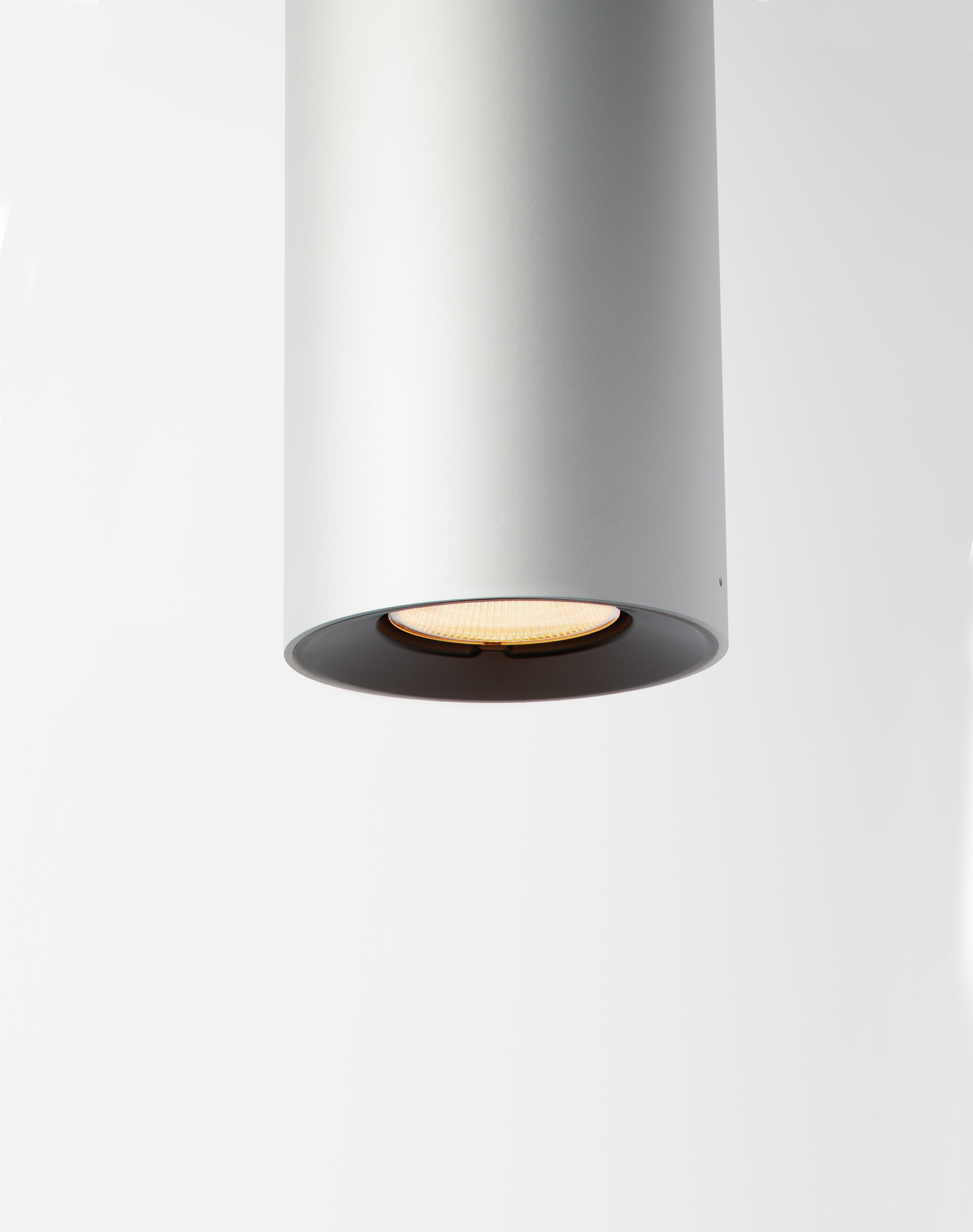 E04 Hanging Lamp Messing