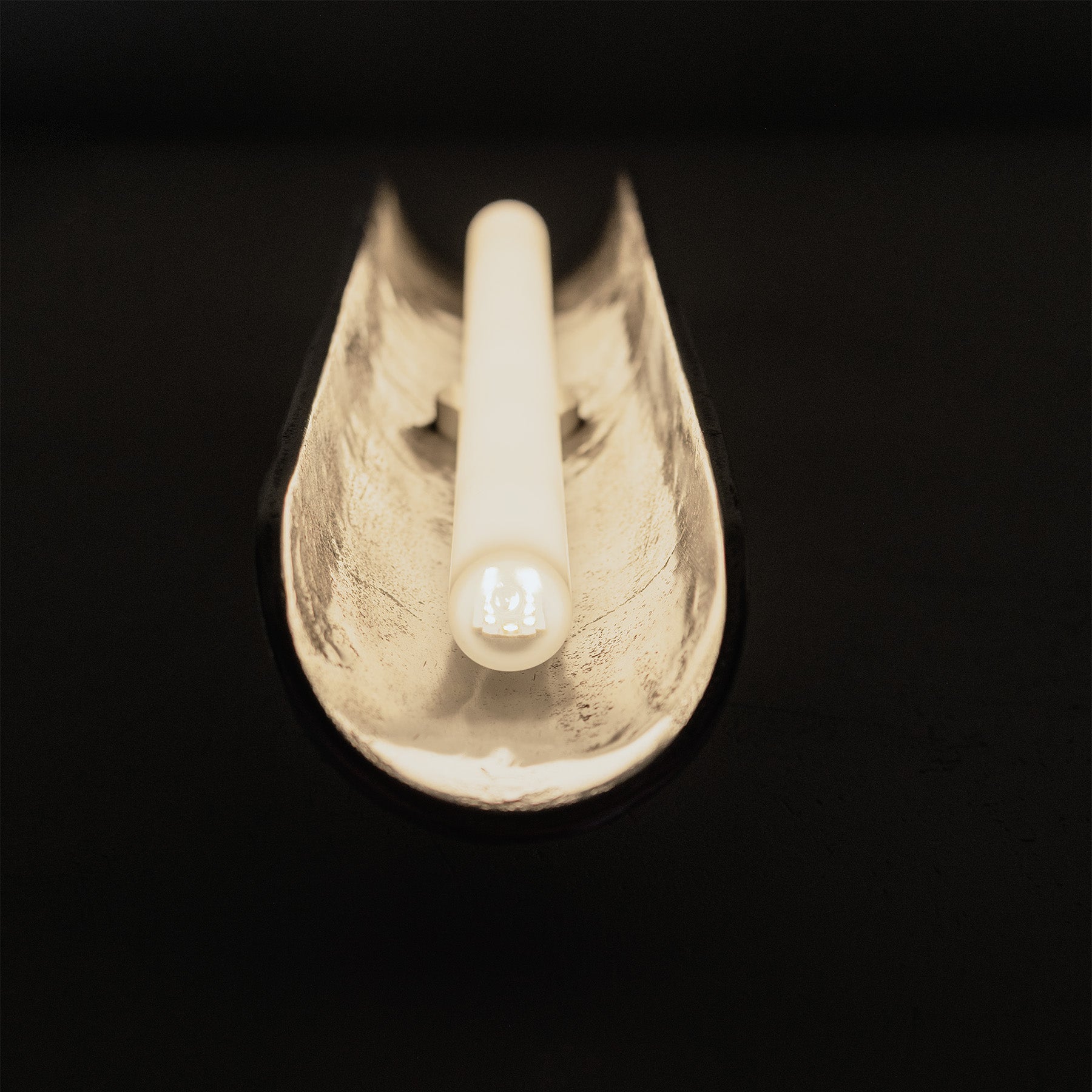 NURT Aluminum Wall Sconce