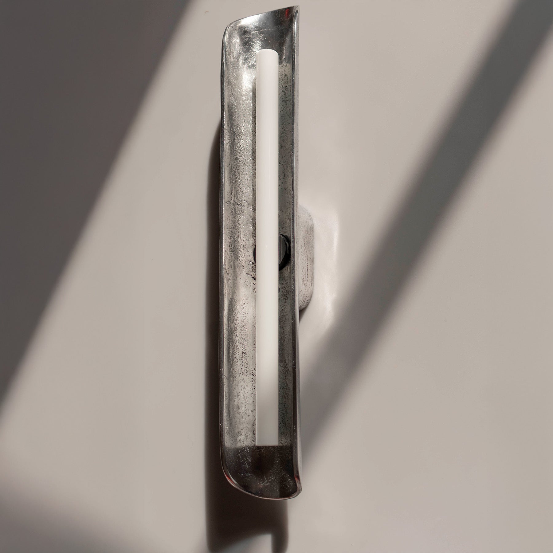 NURT Aluminum Wall Sconce