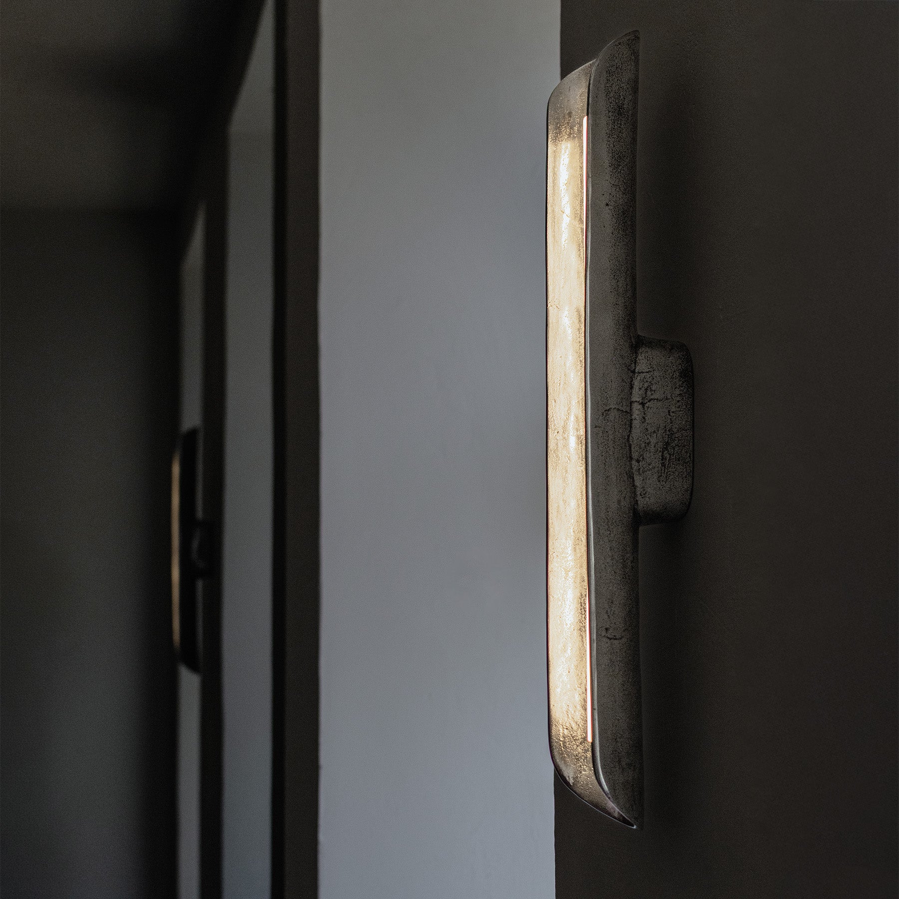 NURT Aluminum Wall Sconce