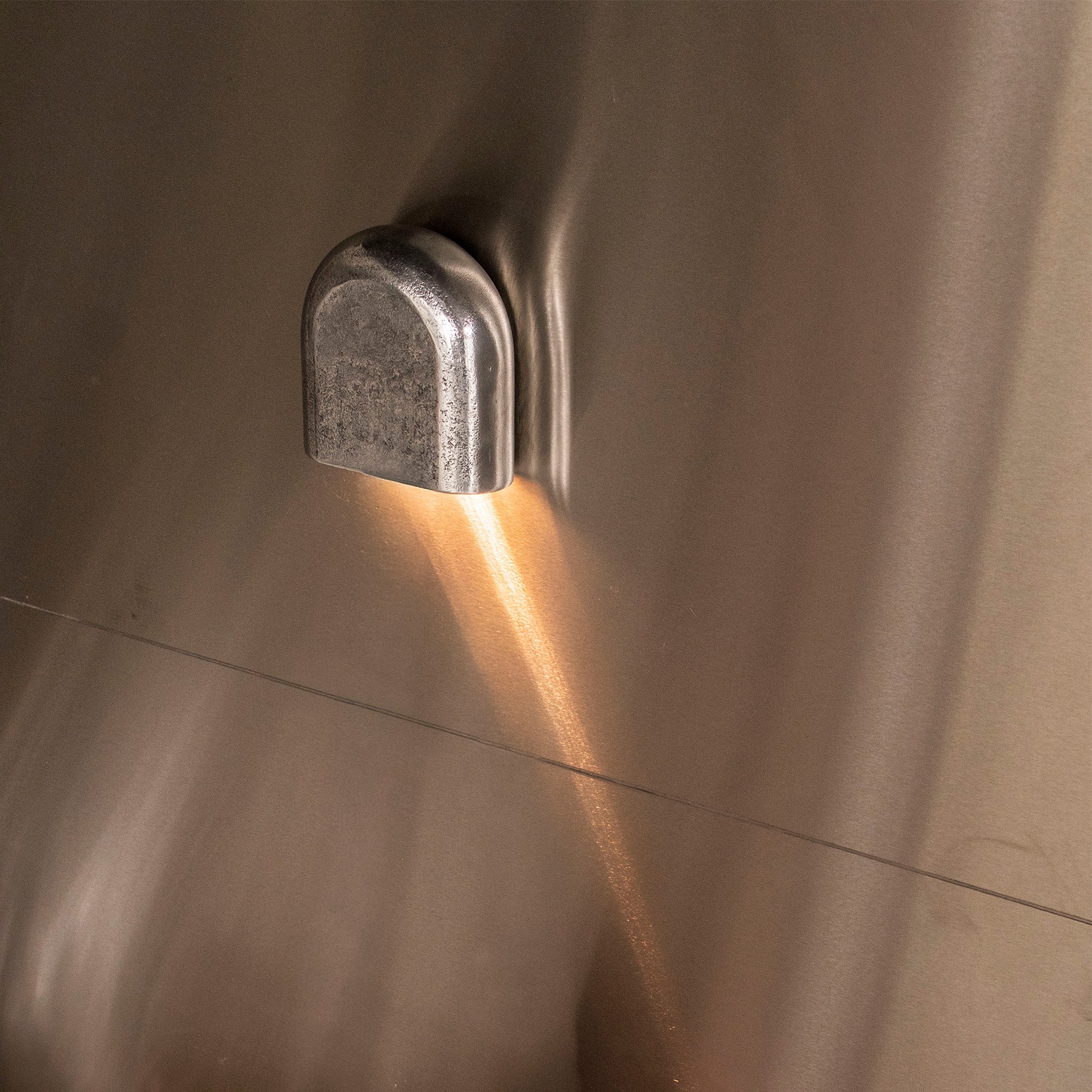 FOBOS Aluminum Wall Sconce