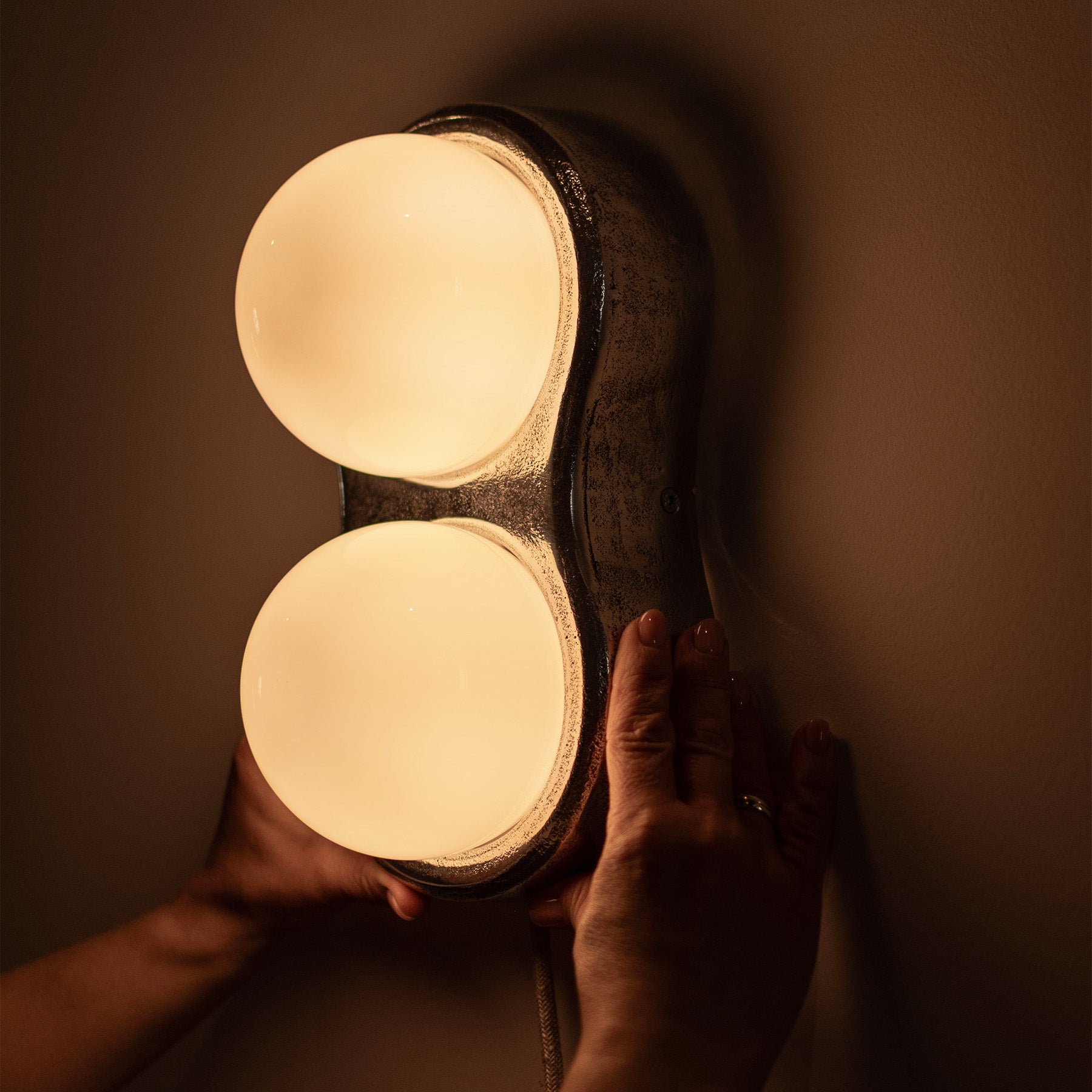 SWING Wall Lamp with Opal Glass and Aluminum Base