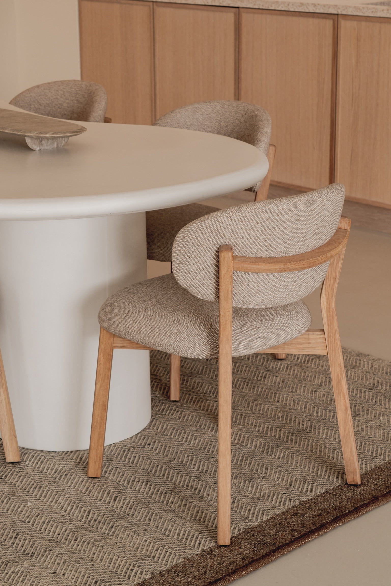 MIKKY taupe chair with oak base