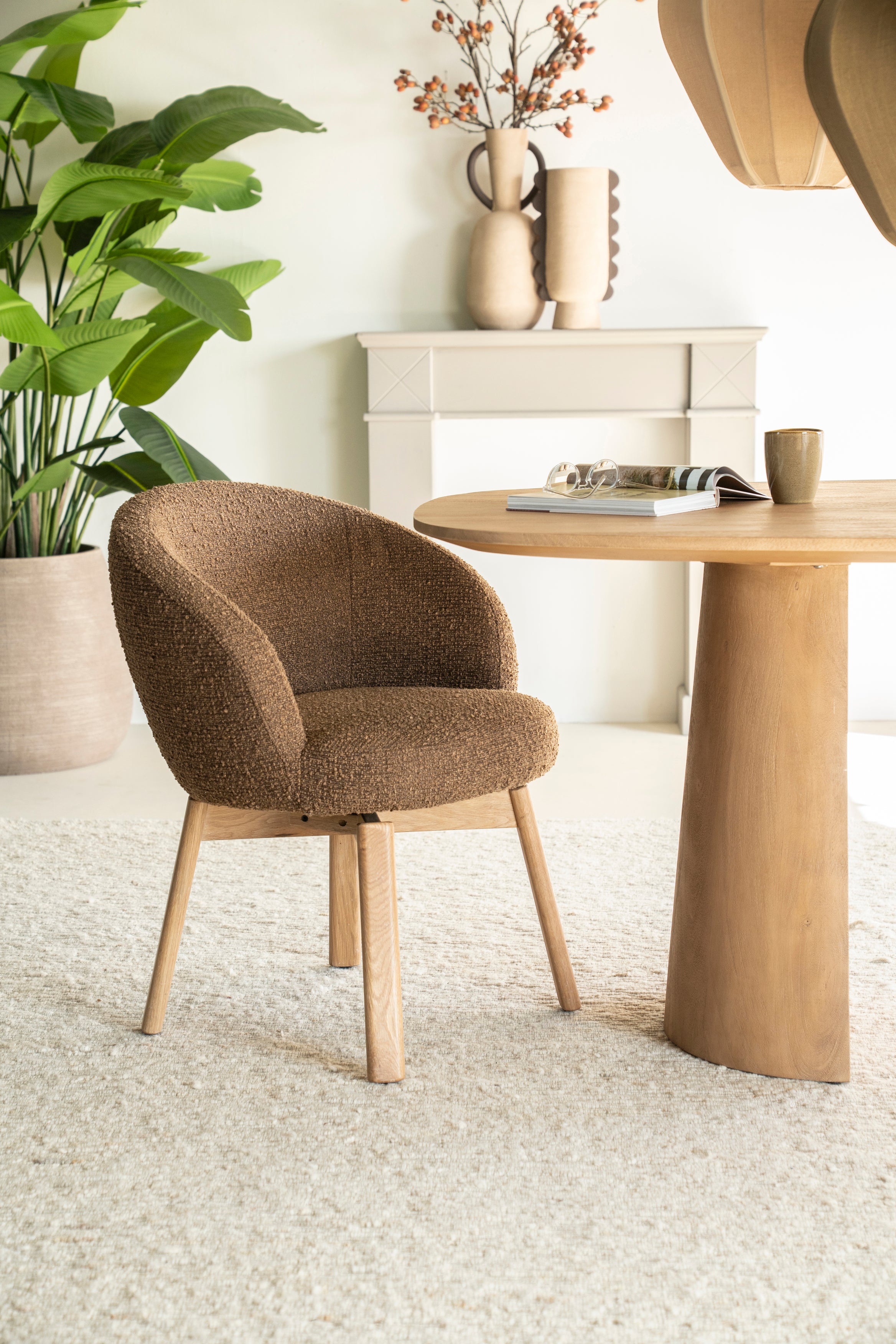 LIVIA swivel chair brown with wooden base