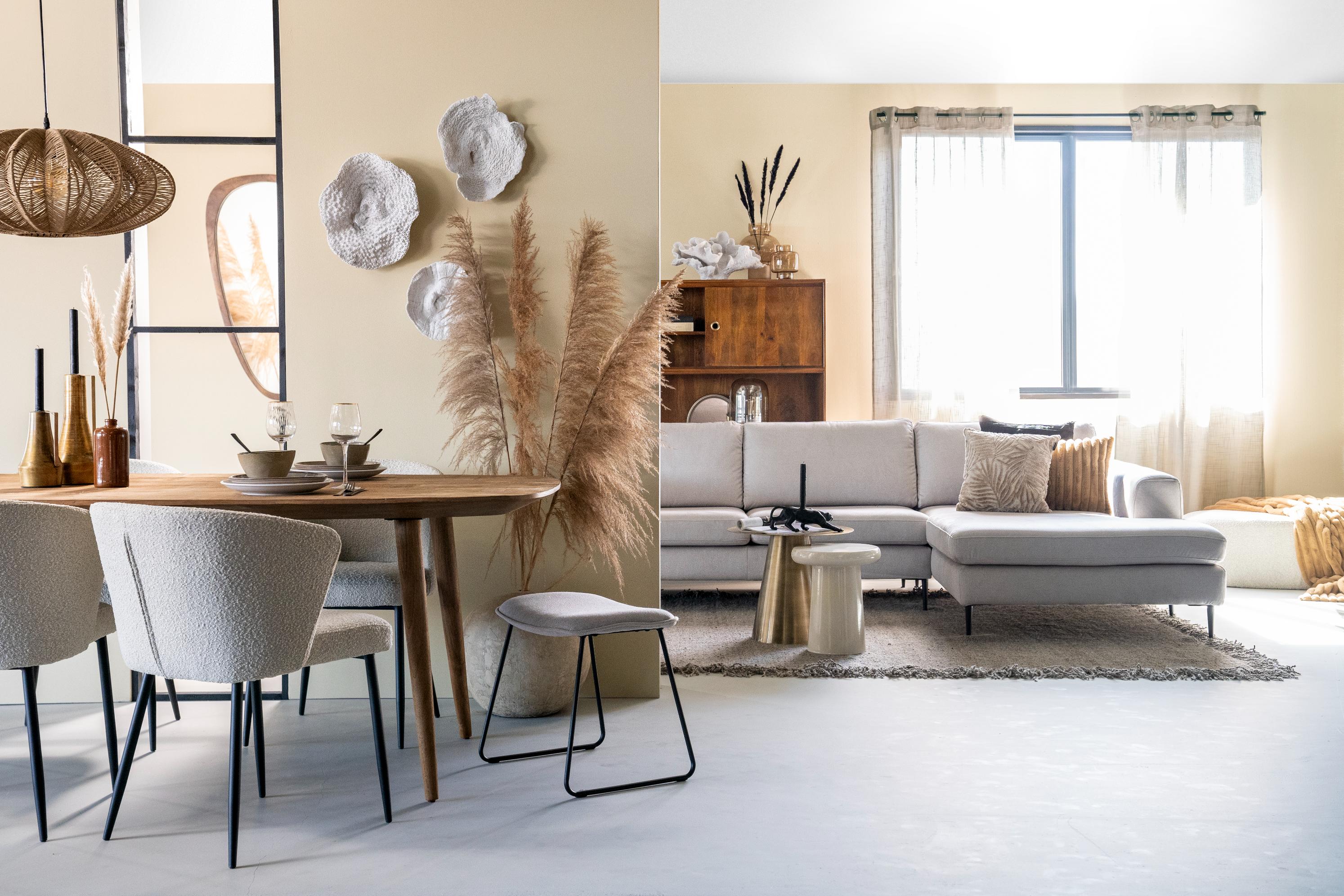 TABASSUM teak wood table