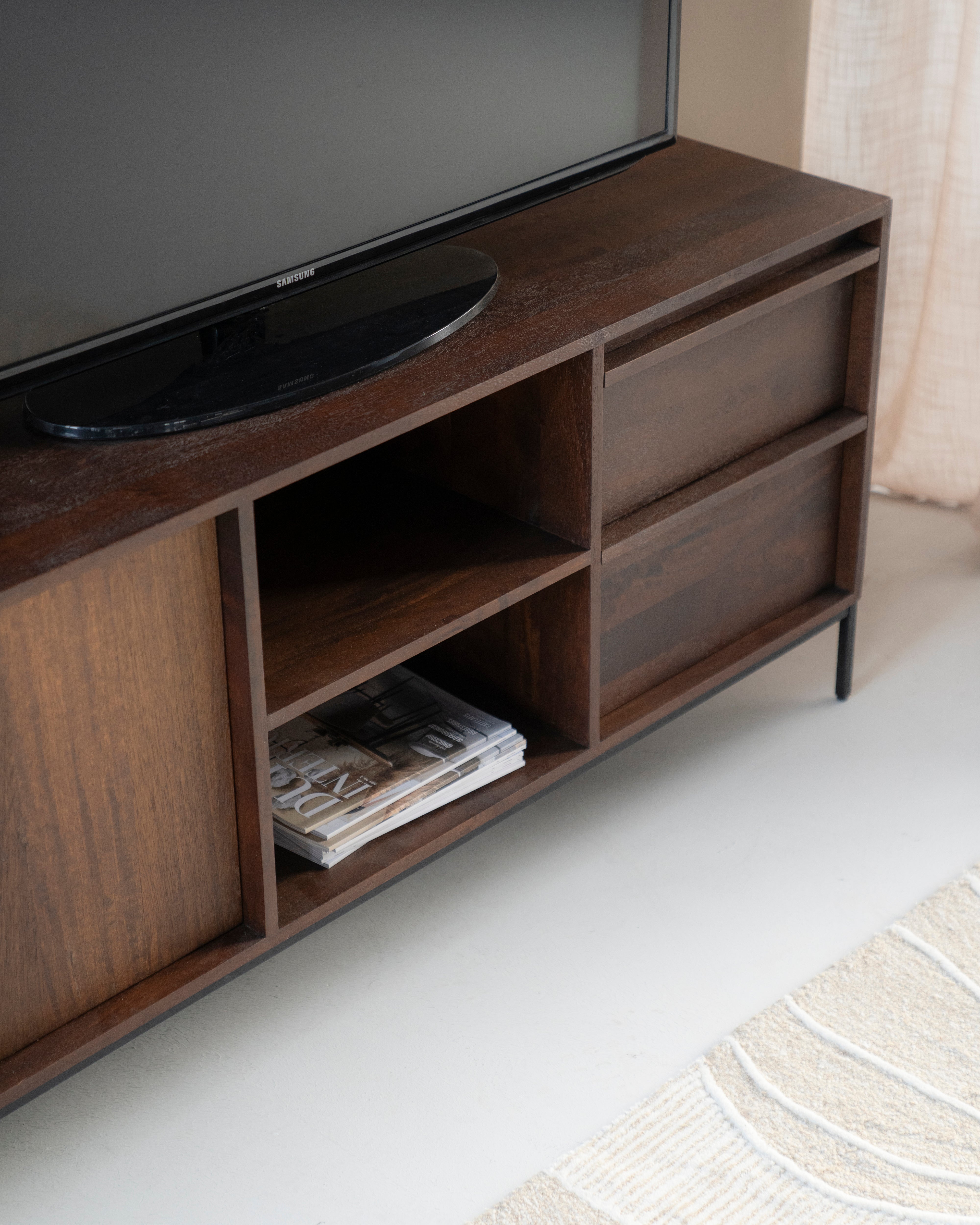 JIMMY TV cabinet mango wood