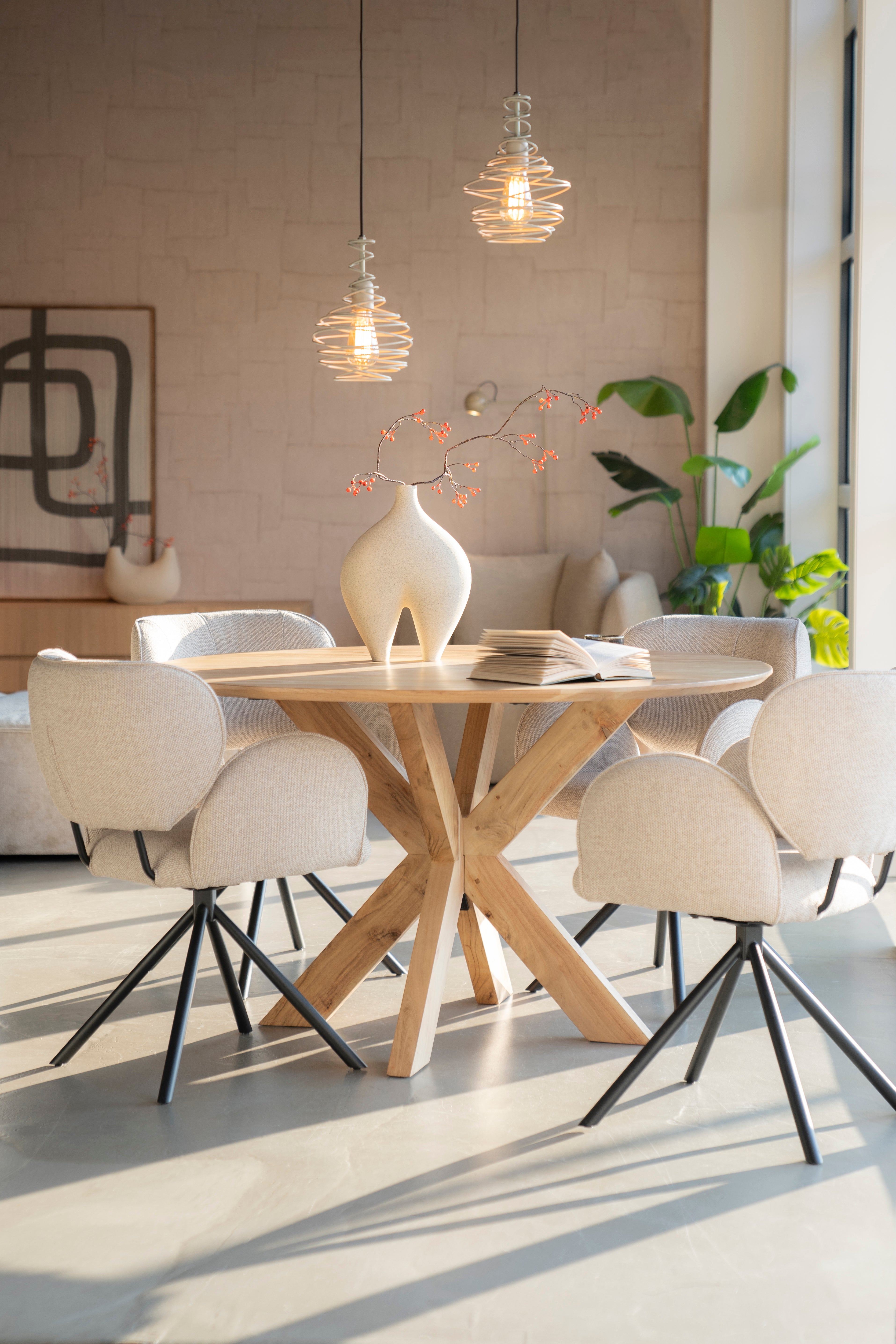 Stuhl ROSALIN creme mit schwarzem Gestell