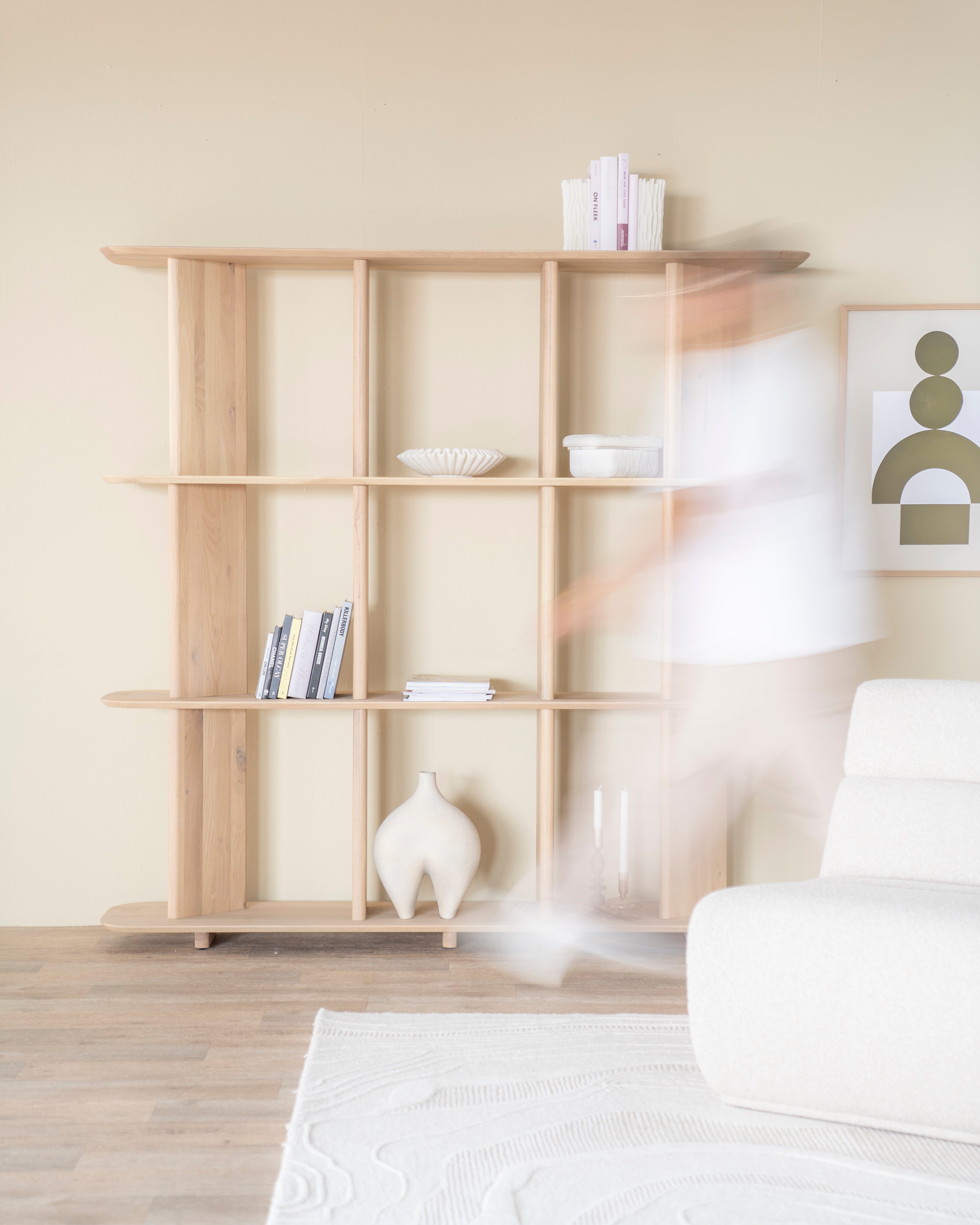 Regal TY aus Eichenholz