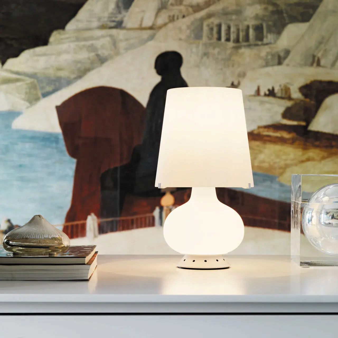Lampa stołowa FONTANA 1853 białe satynowe szkło dmuchane – metal