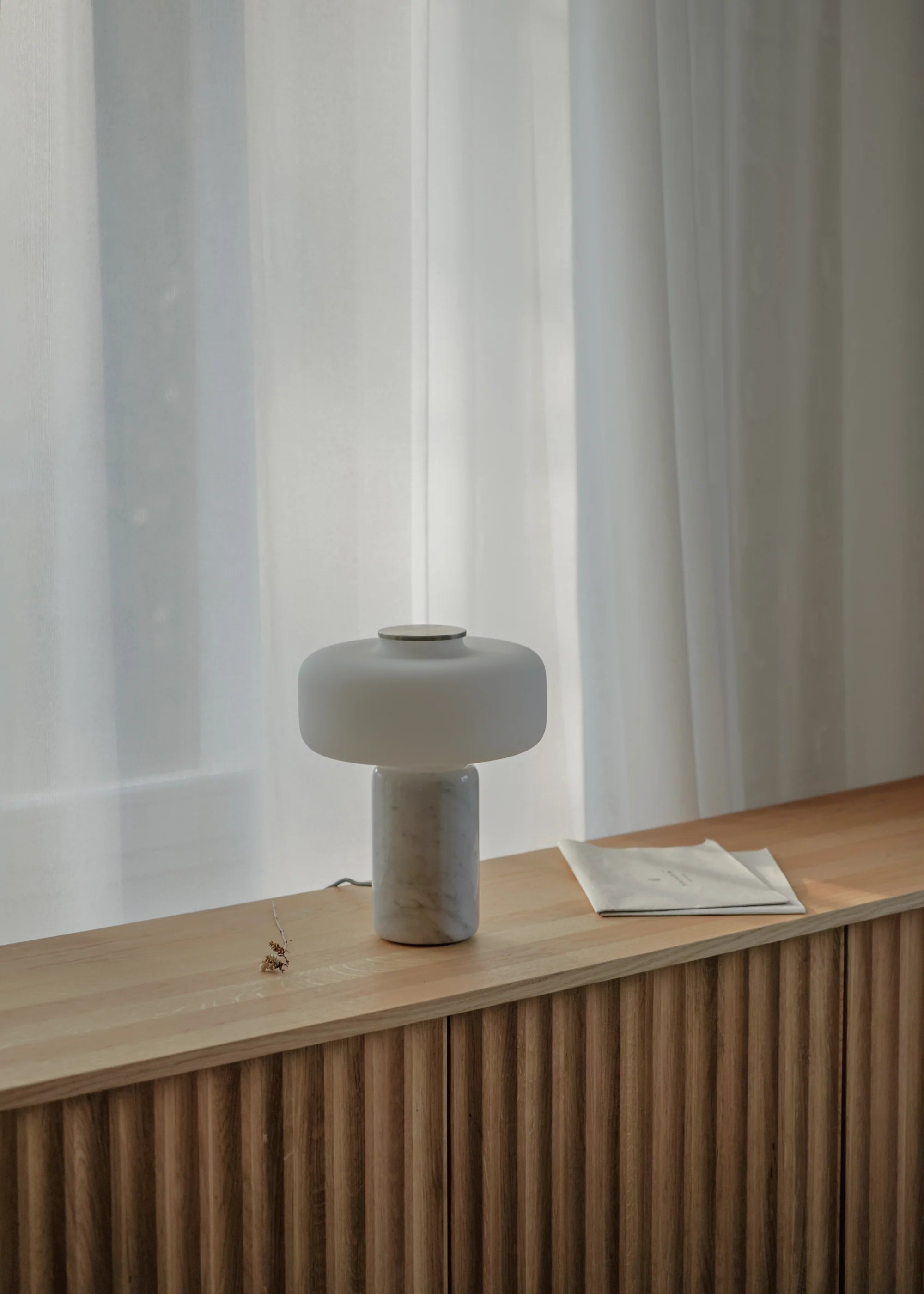 Fonte Table Lamp White Marble