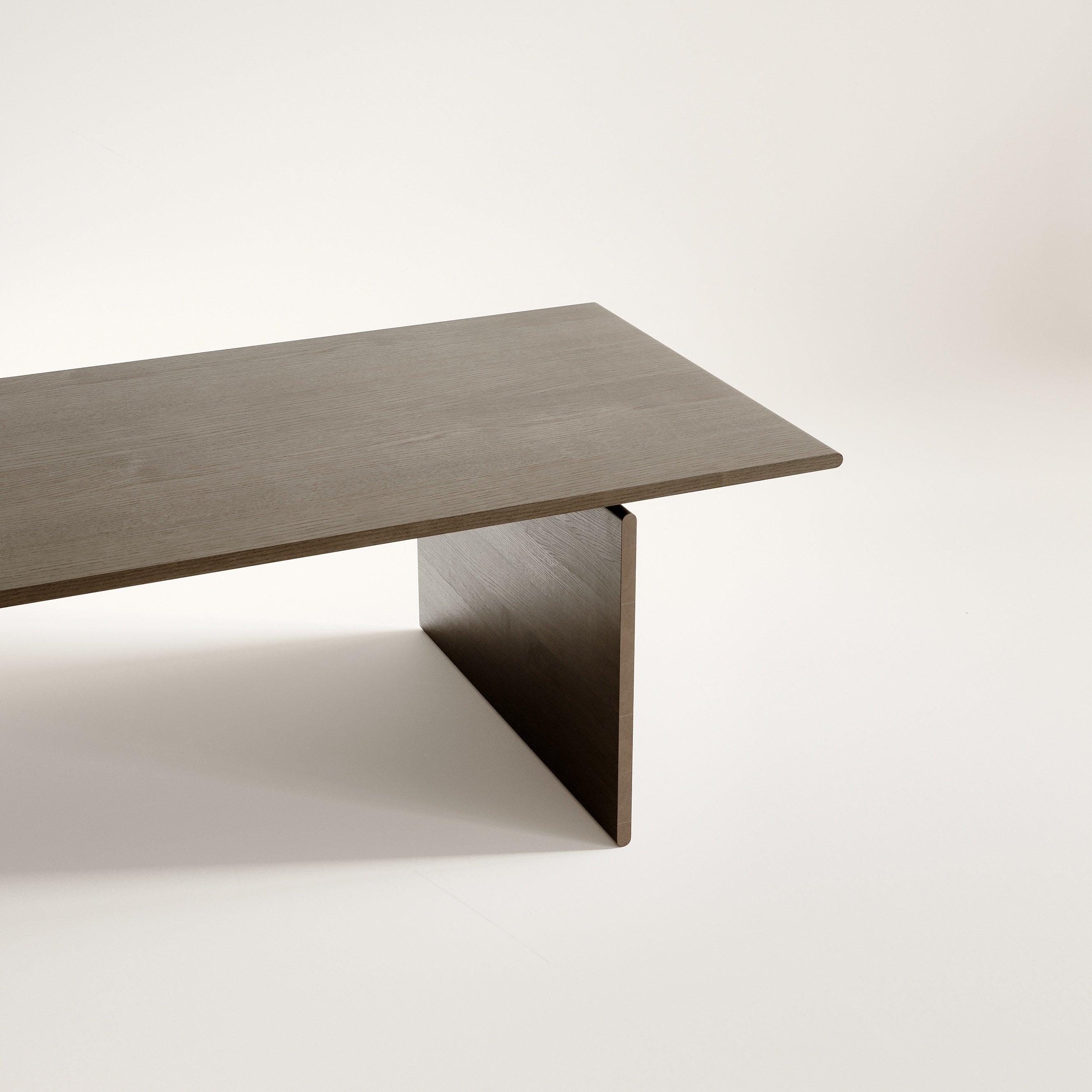 NOMEN oak veneer table