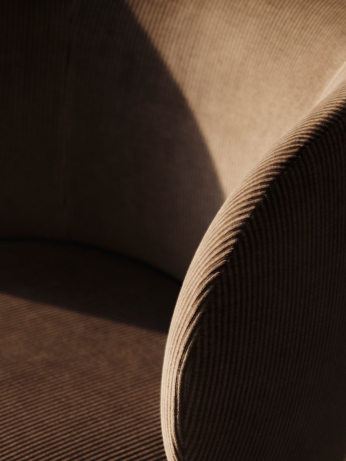 Bürostuhl mit Armlehnen RICO Devoré Velvet krzemienny szary