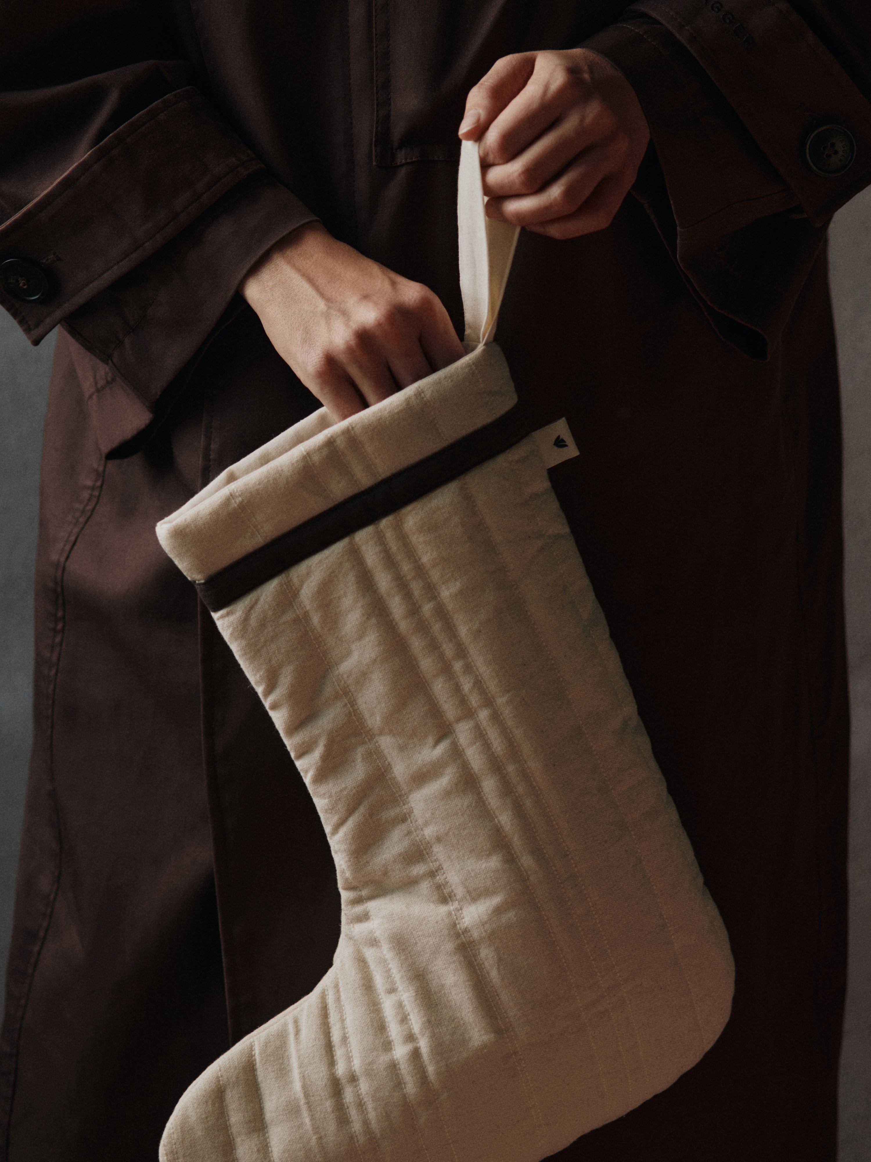 VARI QUILTED CHRISTMAS STOCKING beige with brown