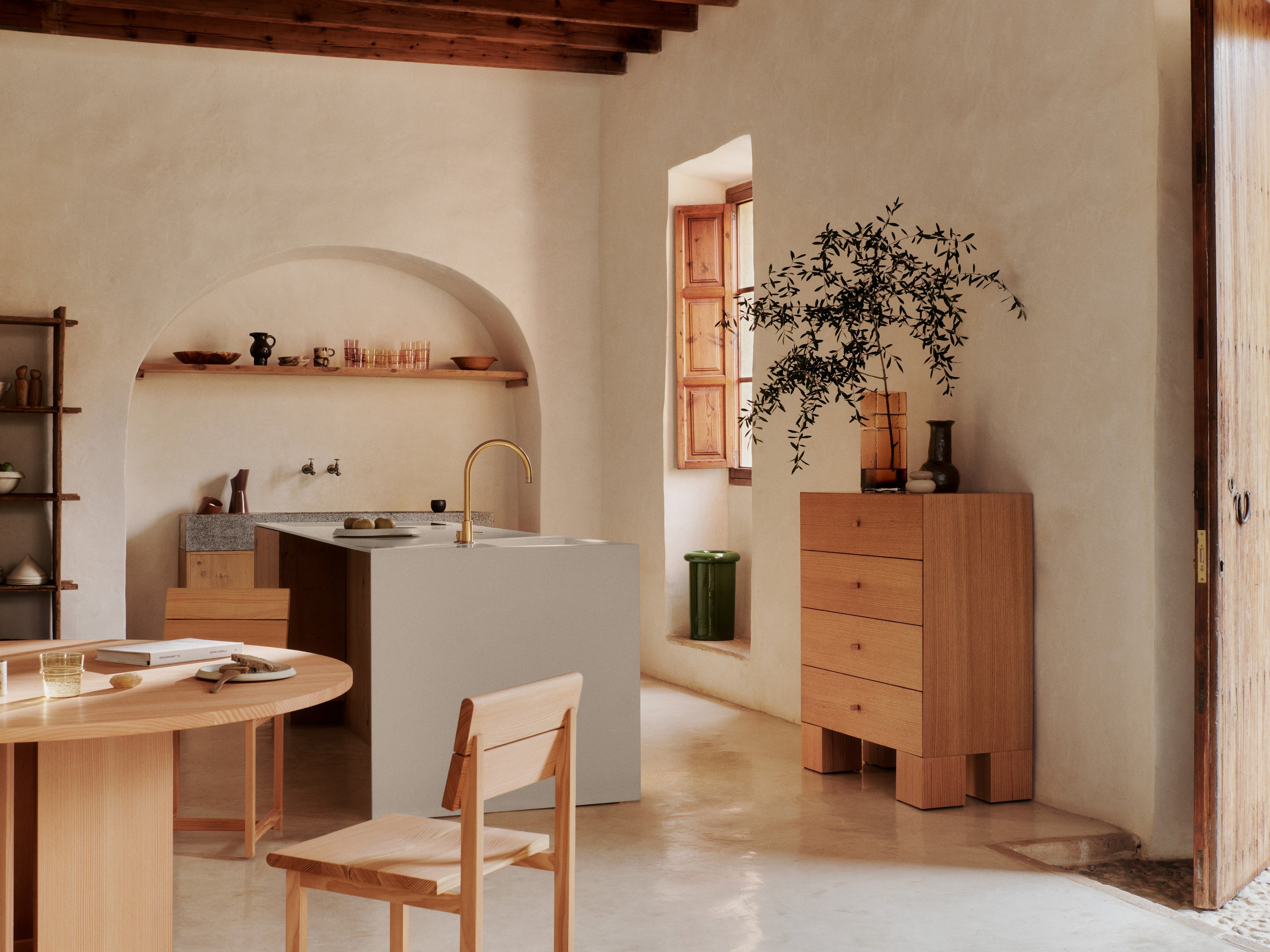 KUBEN Oak Veneer Cabinet