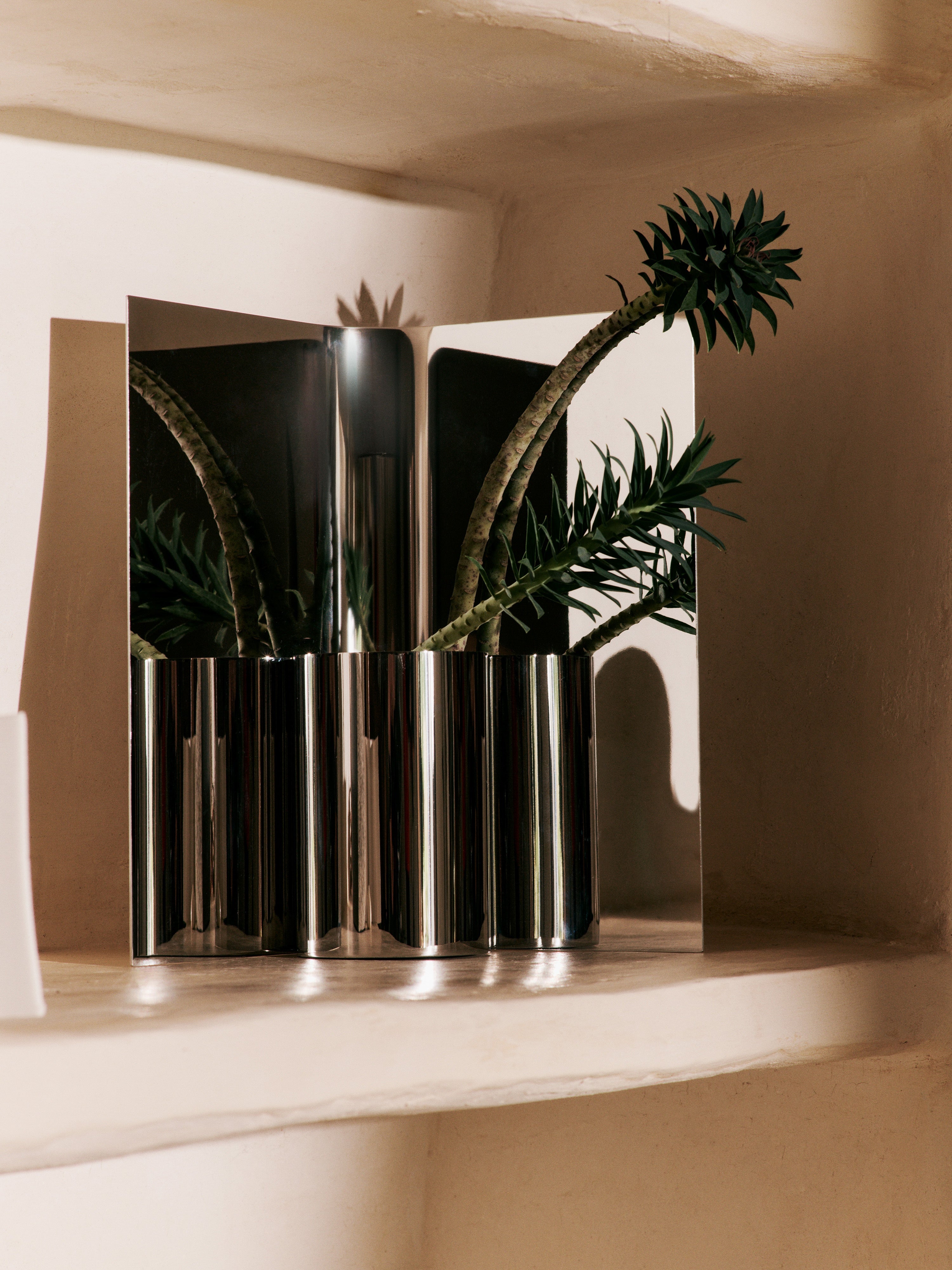 EDDY vase polished stainless steel