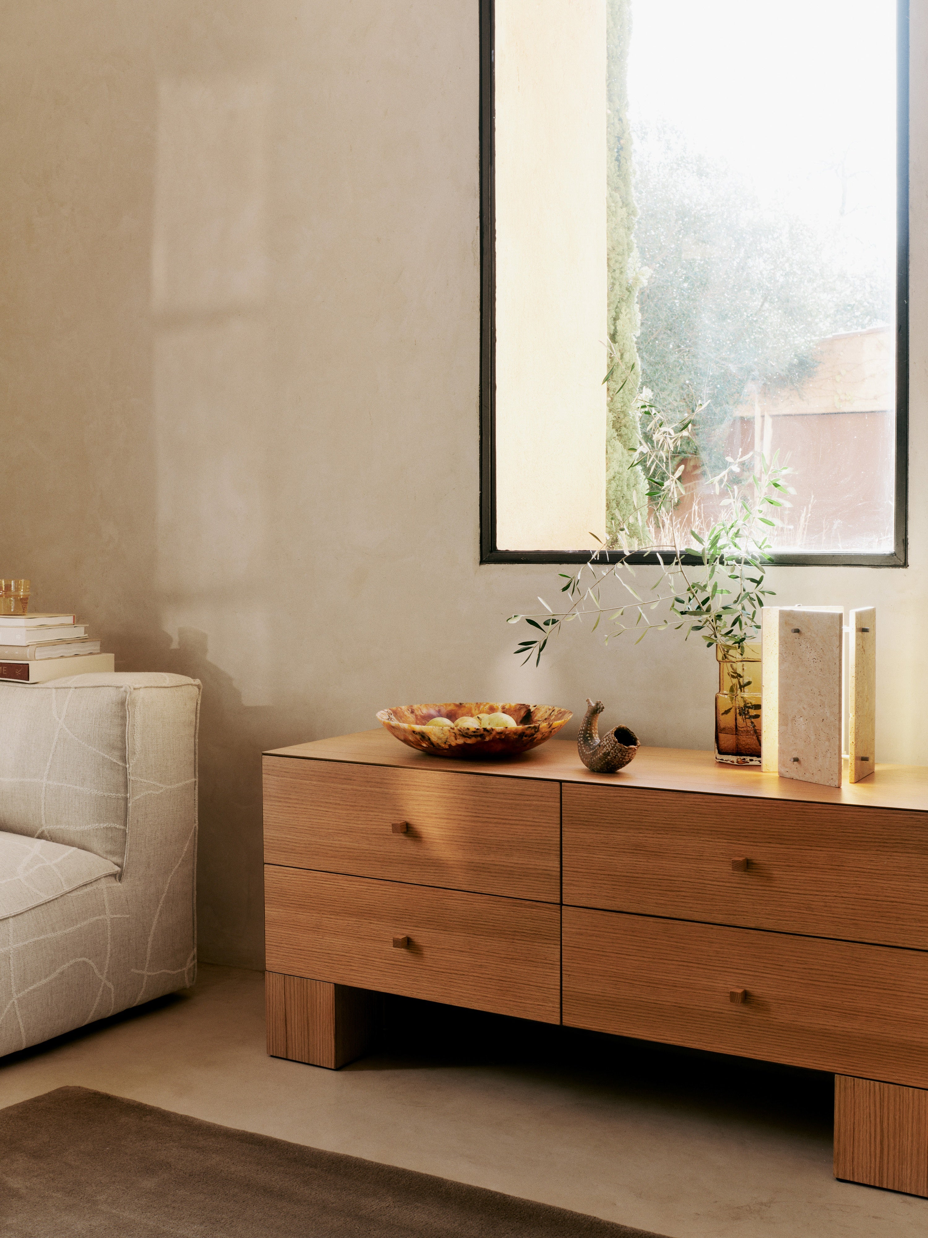 OESTE travertine table lamp