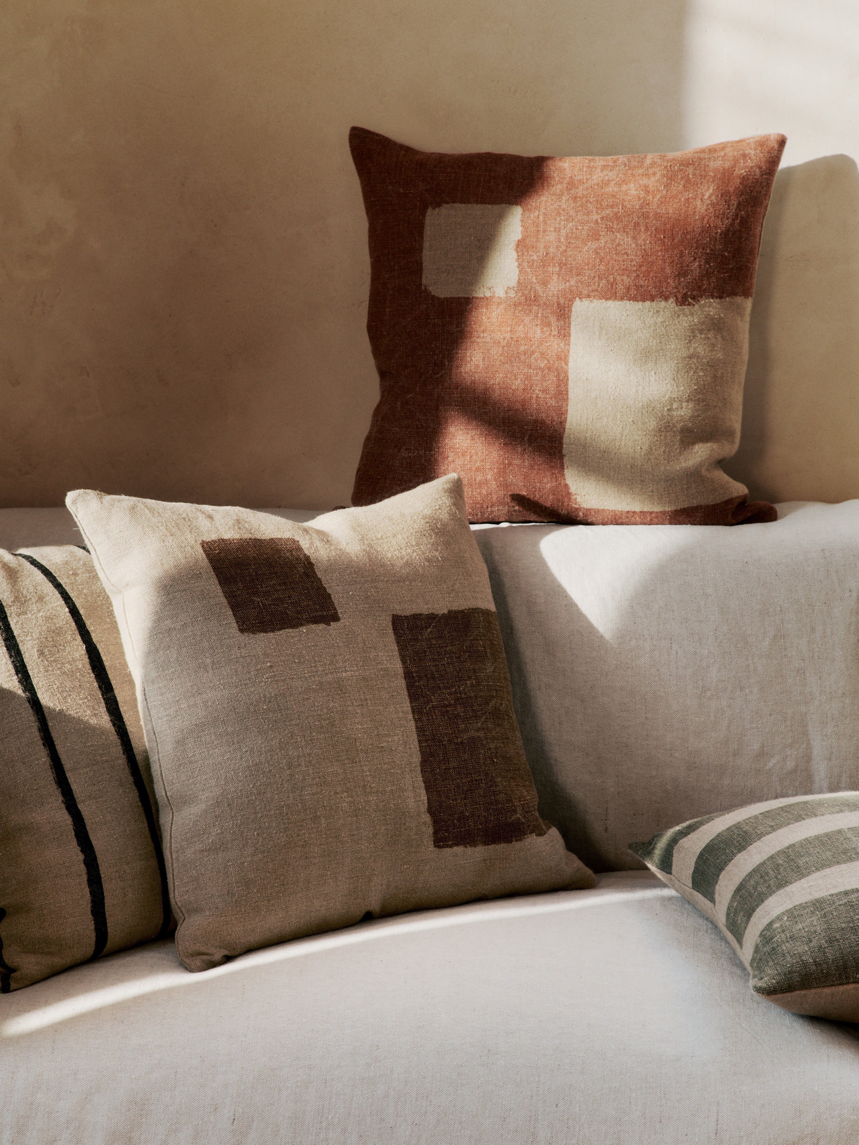 Dekokissen OLEO beige mit braun