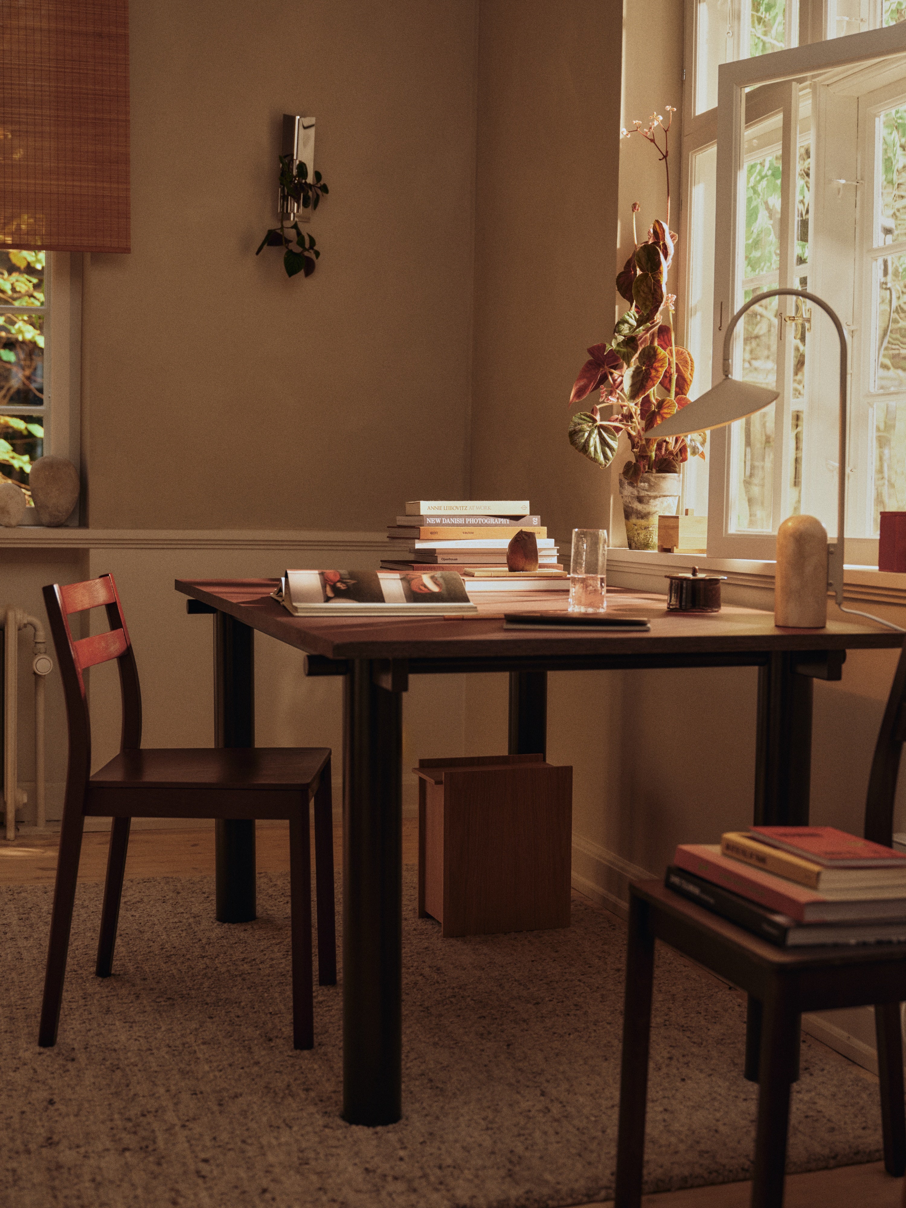 BODA Chair in Burgundy Oak Veneer