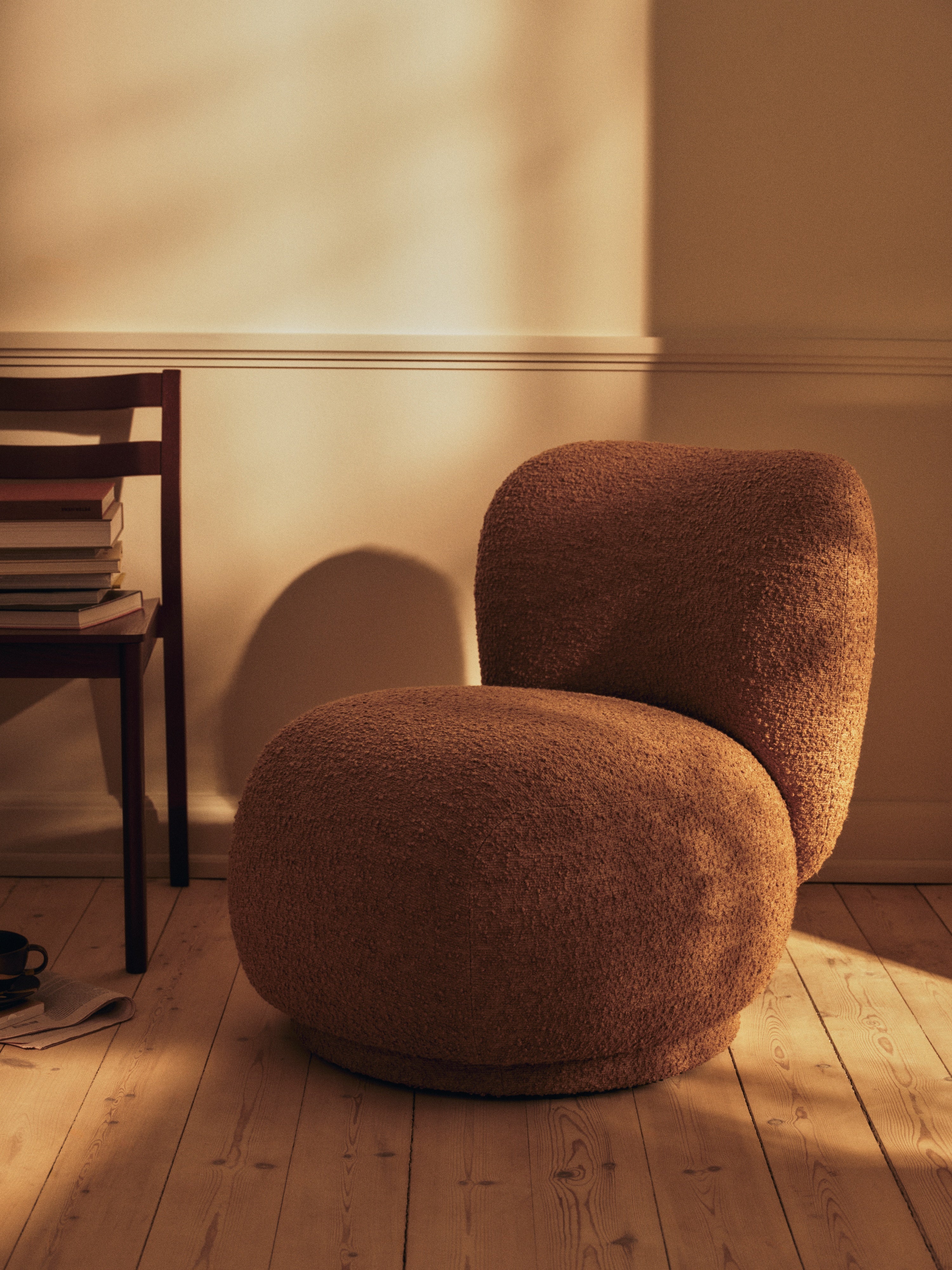 RICO PICCOLO LOUNGE Chair brown boucle