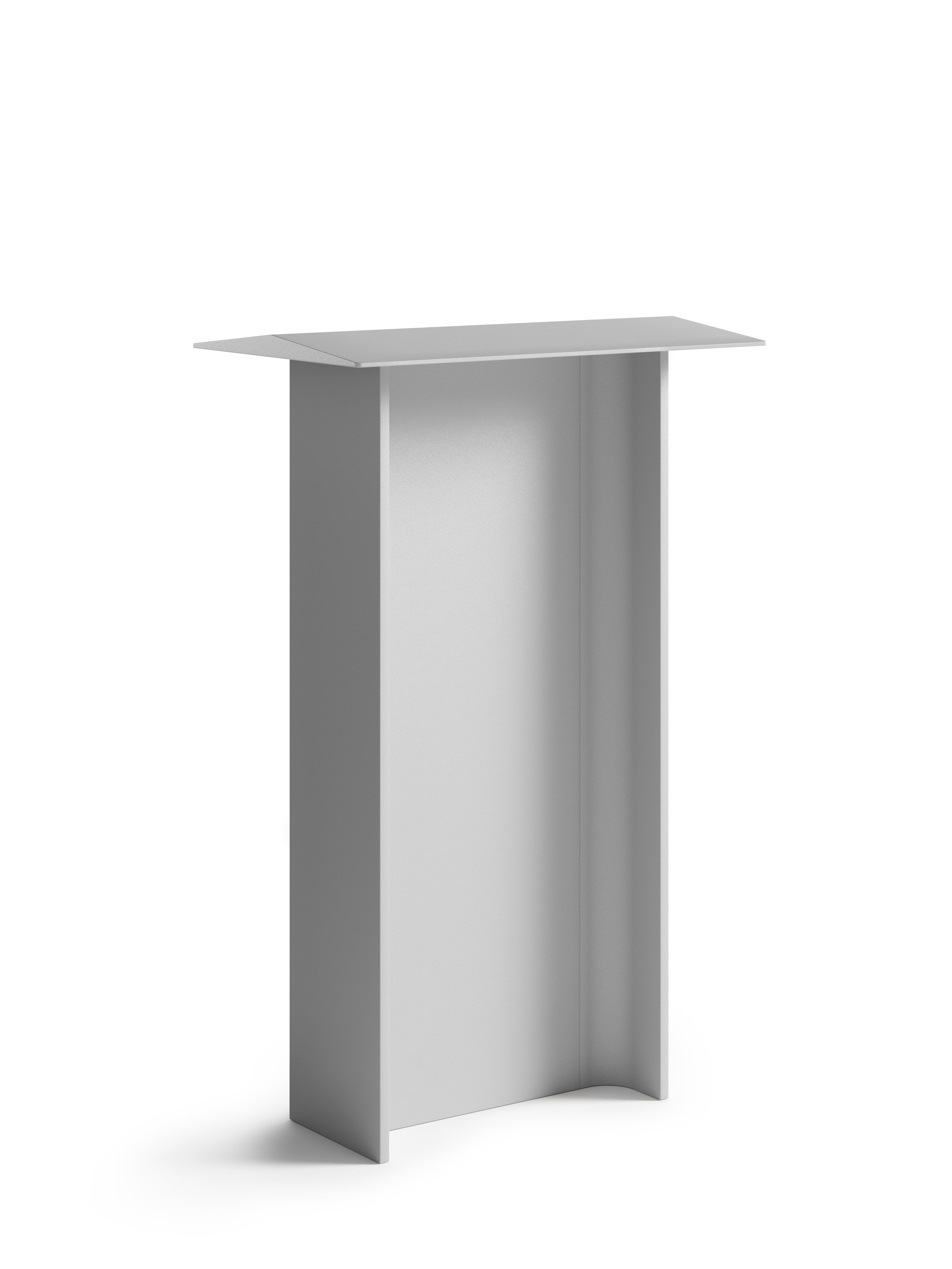 Outer lamp feds light gray