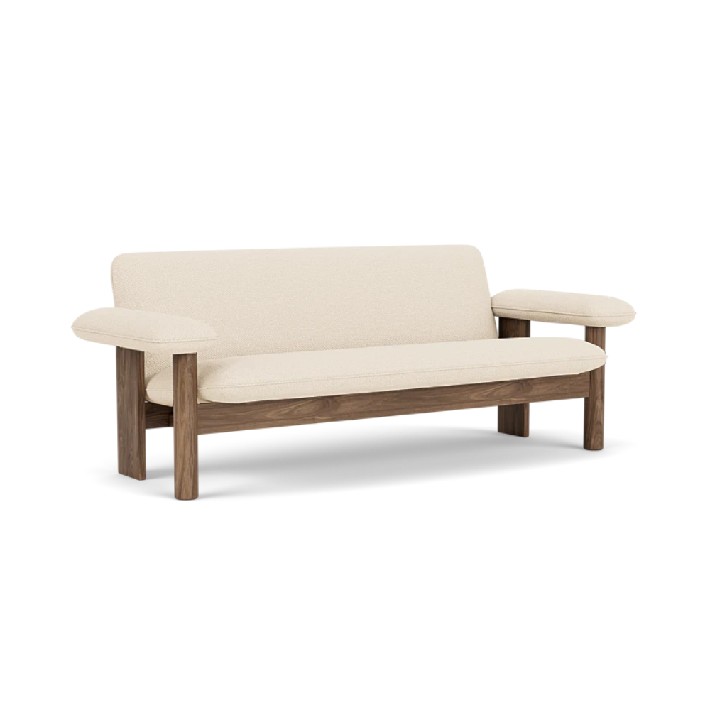 Sofa BRASILIA kremowy z orzechową podstawą