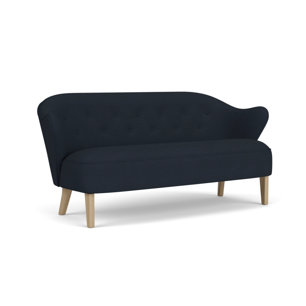 Sofa INGEBORG granatowy z dębową podstawą