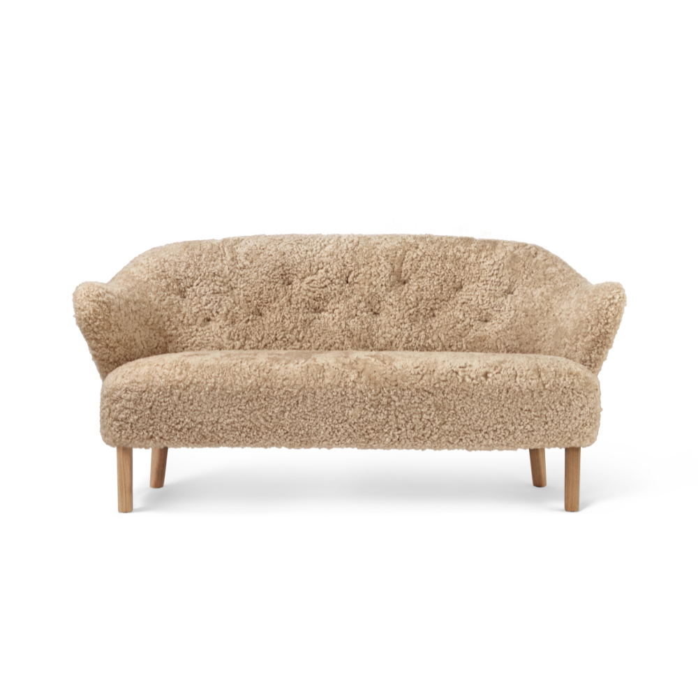 Sofa INGEBORG beige Schafleder mit Eichenbasis