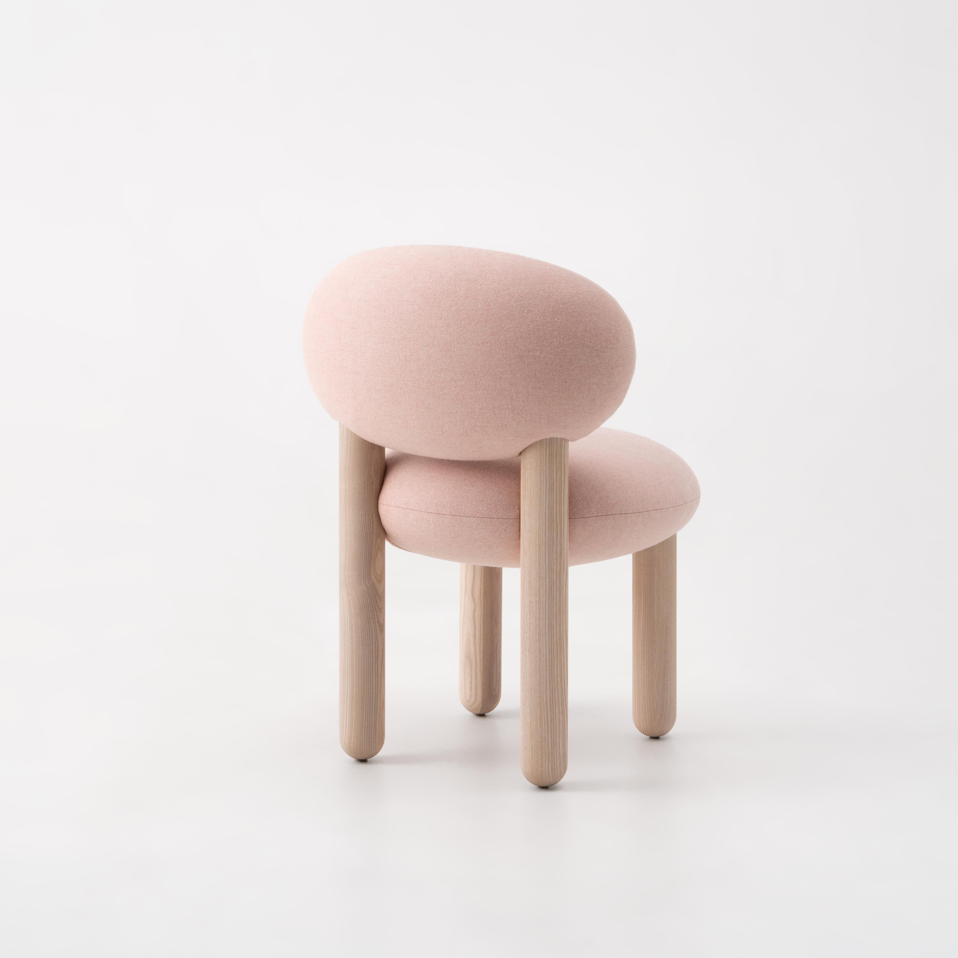 FLOCK CS2 upholstered chair with wooden base