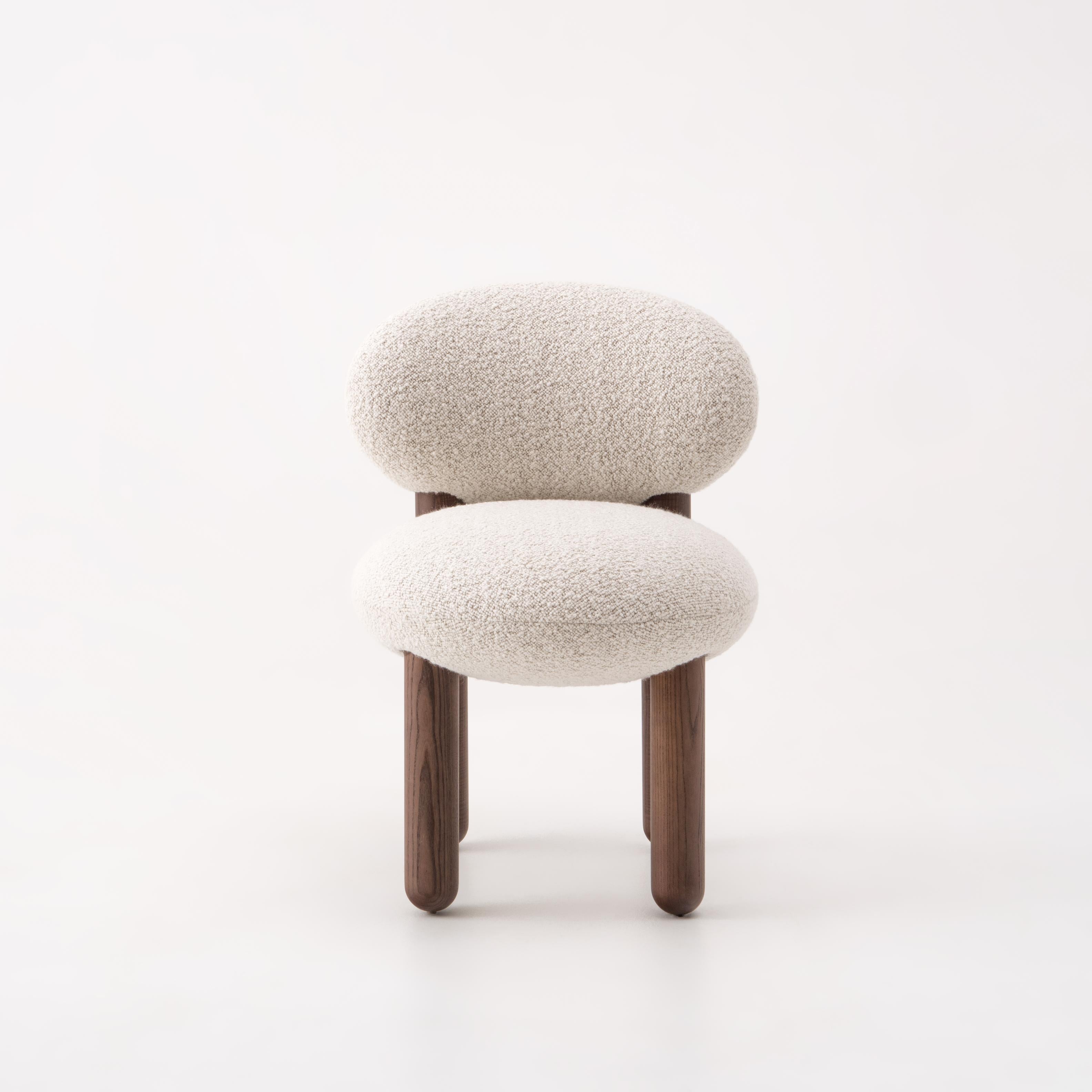 FLOCK CS2 upholstered chair with wooden base