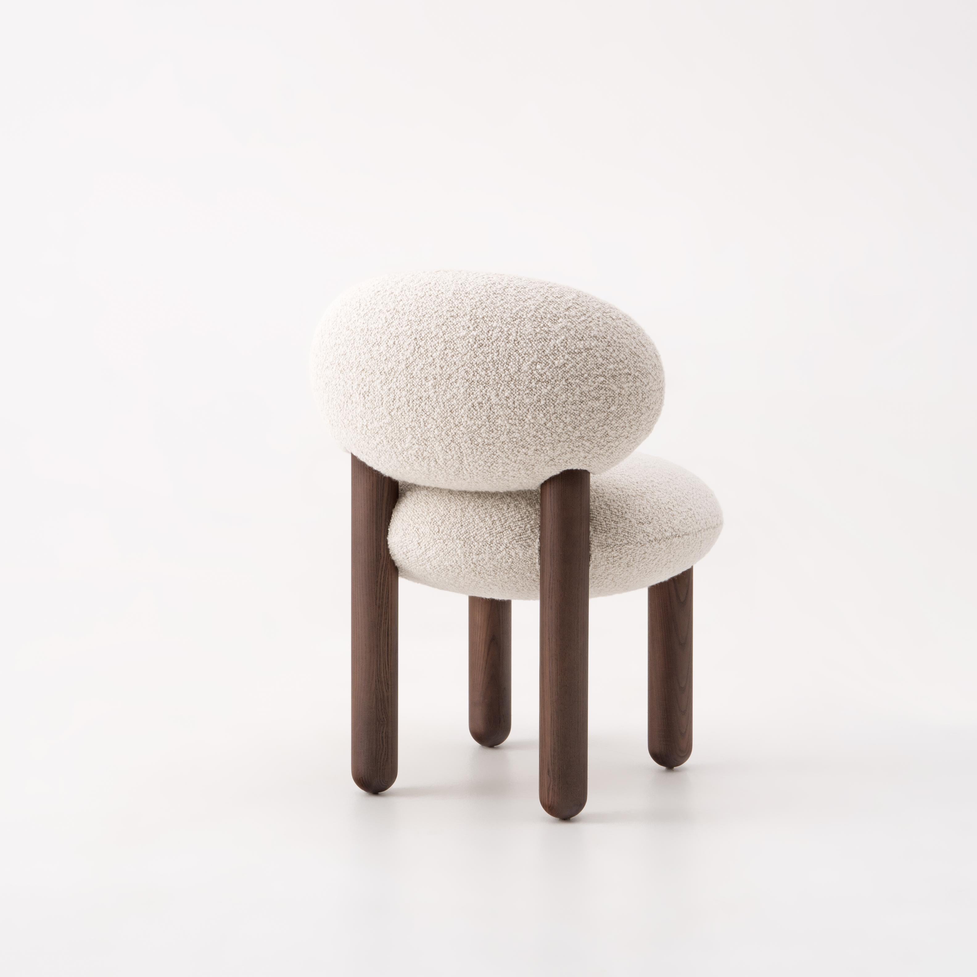FLOCK CS2 upholstered chair with wooden base
