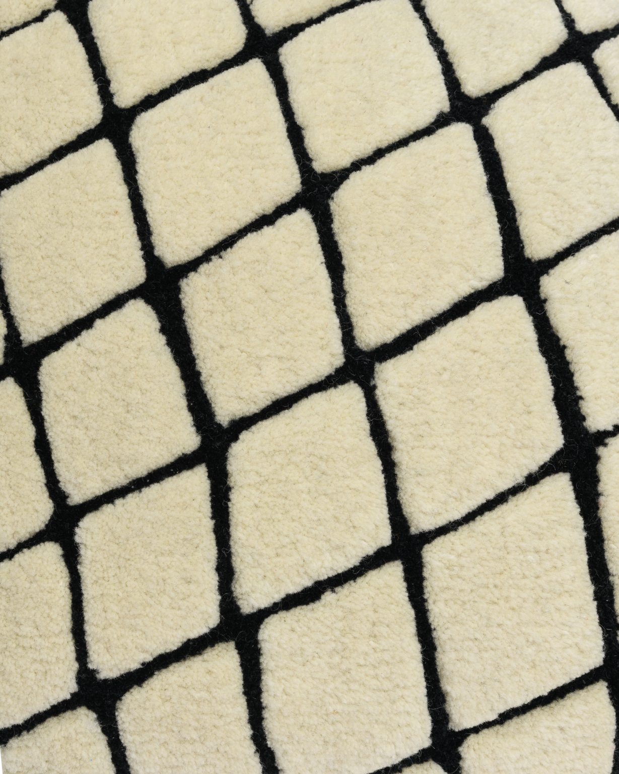 Poduszka dekoracyjna GRID złamana biel