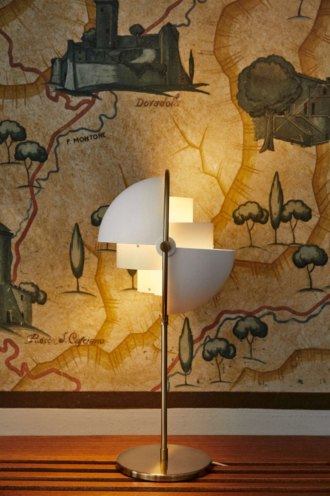 MULTI-LITE table lamp in black with a chrome base