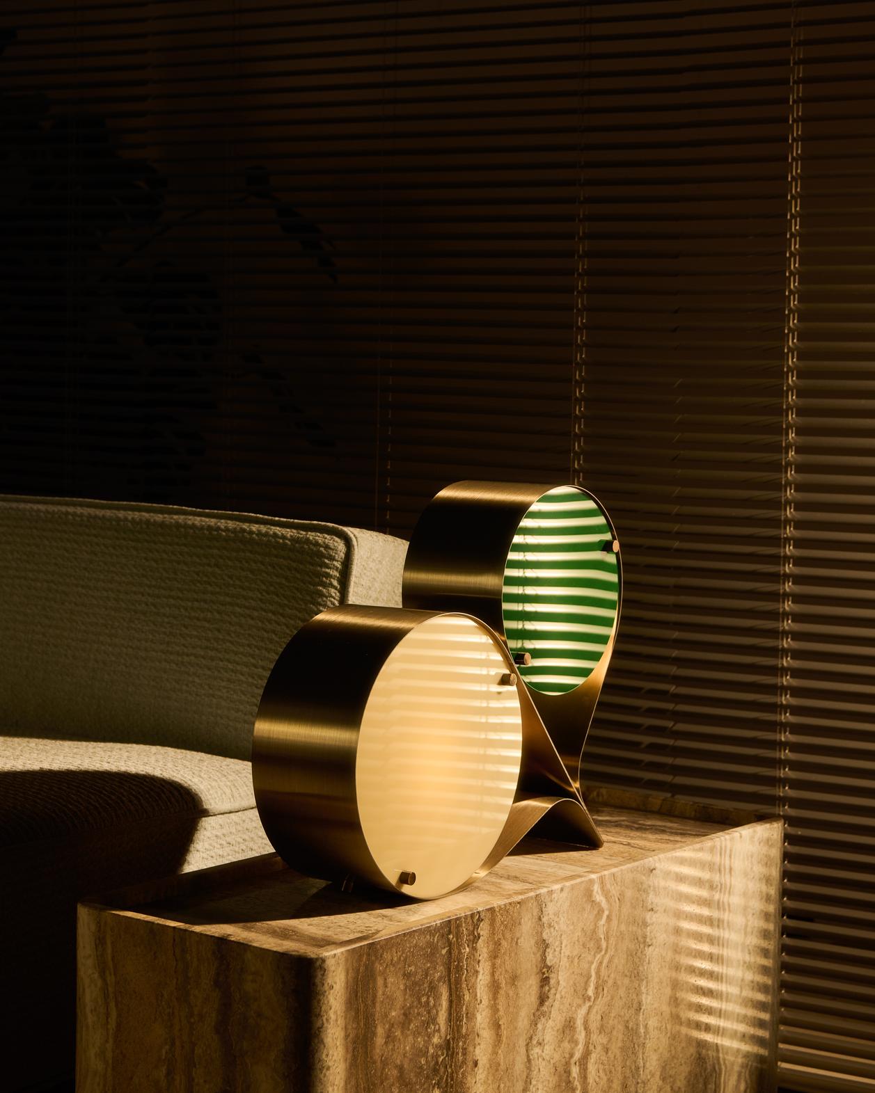 COPPIA cream table lamp with green