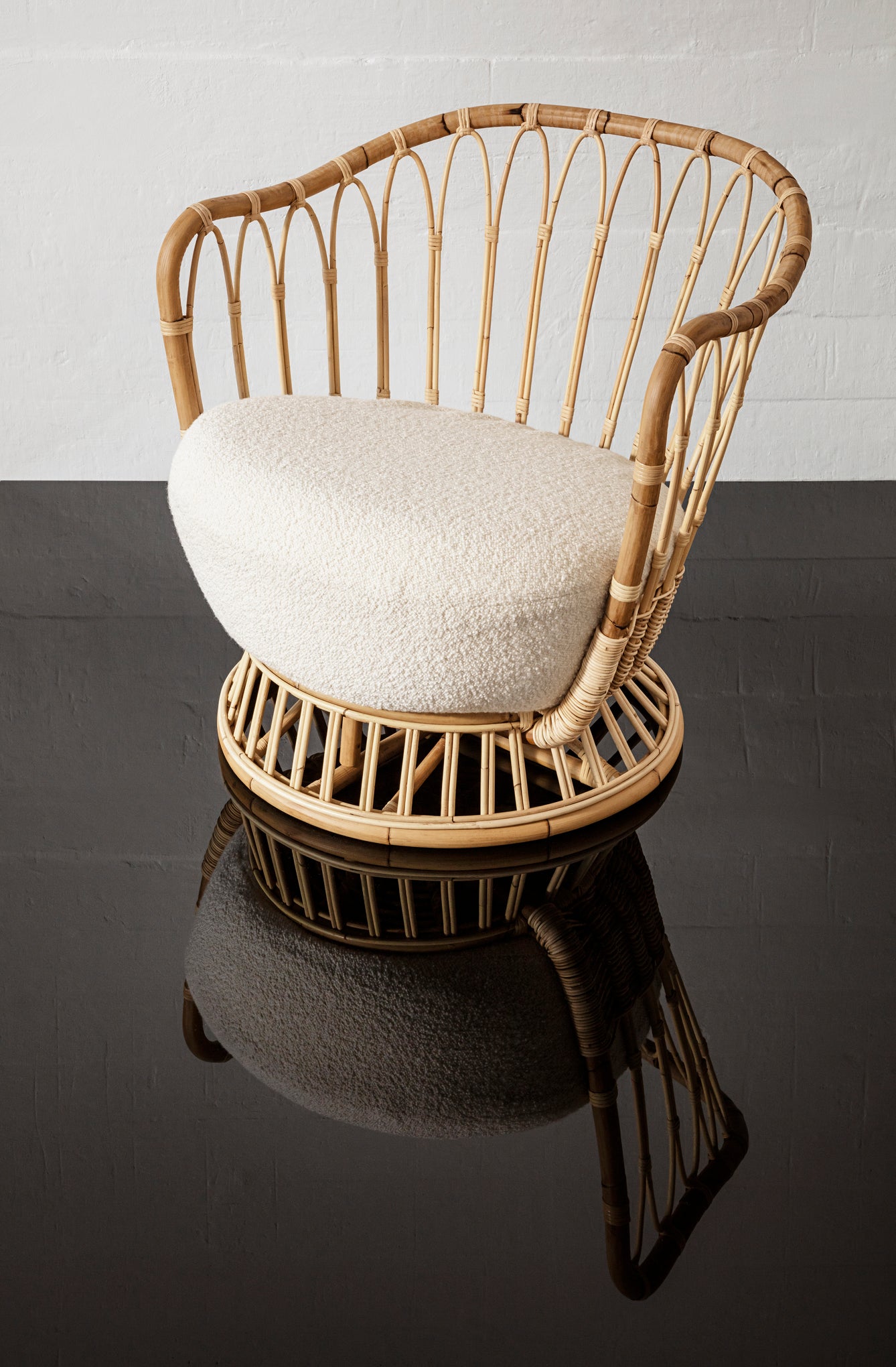 Sessel GRACE gepolstert mit Rattanbasis