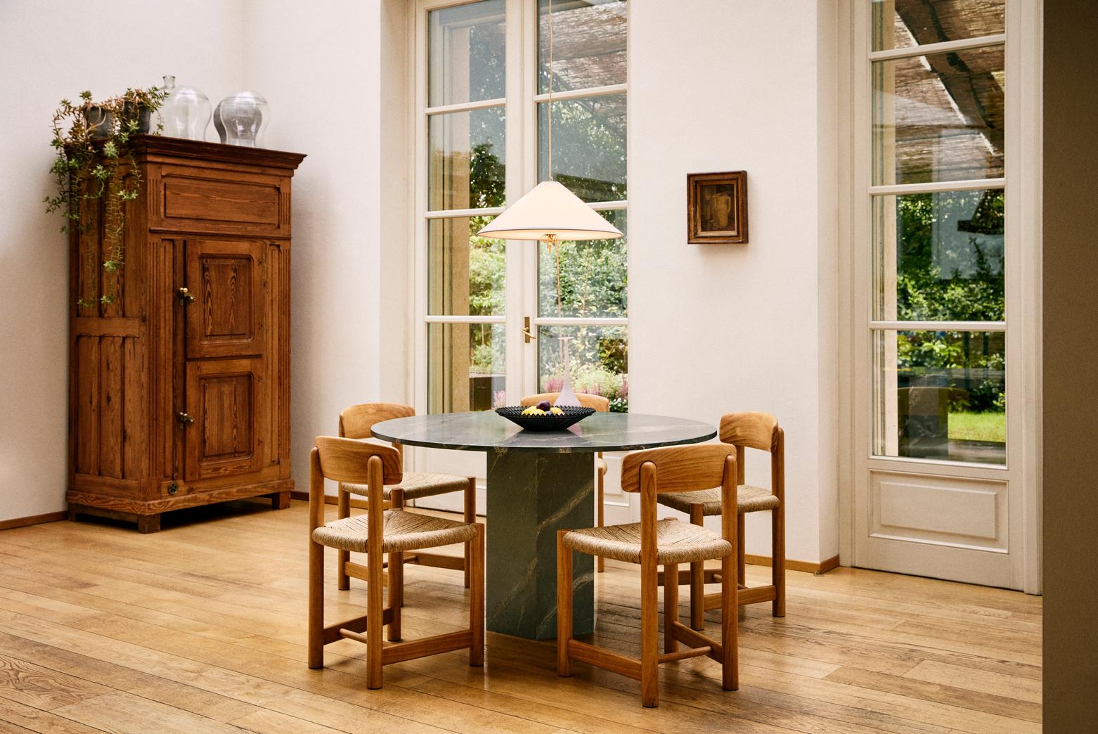 EPIC Green Quartz Round Garden Table