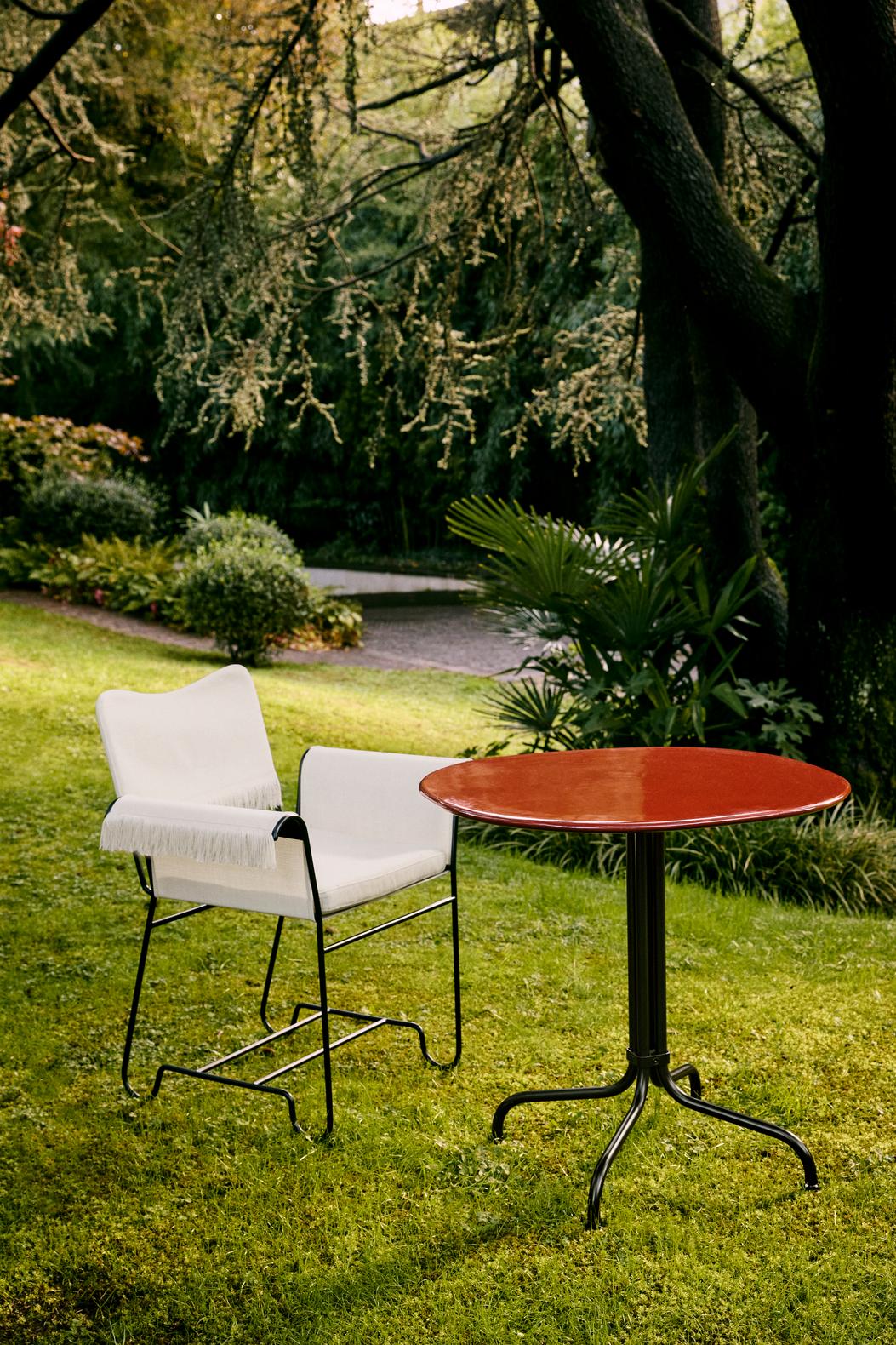 TROPIQUE Gartenstuhl, beige, mit schwarzem Stahlgestell
