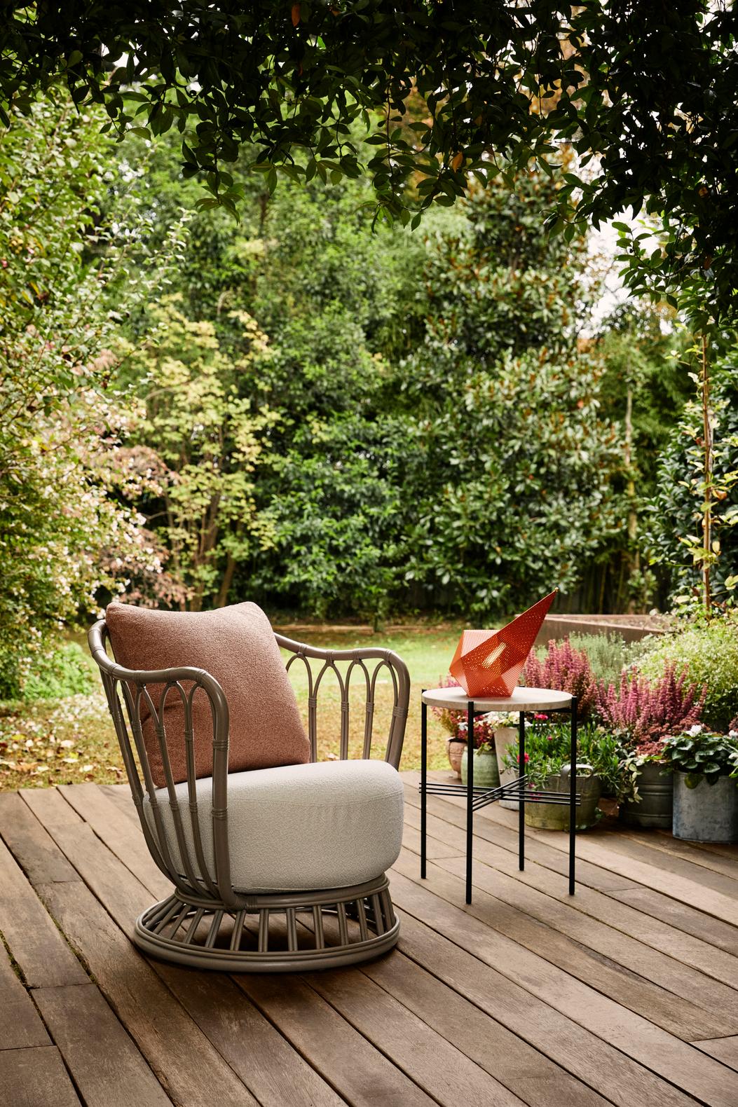 Gartenstuhl GRACE gepolstert mit beigem Gestell