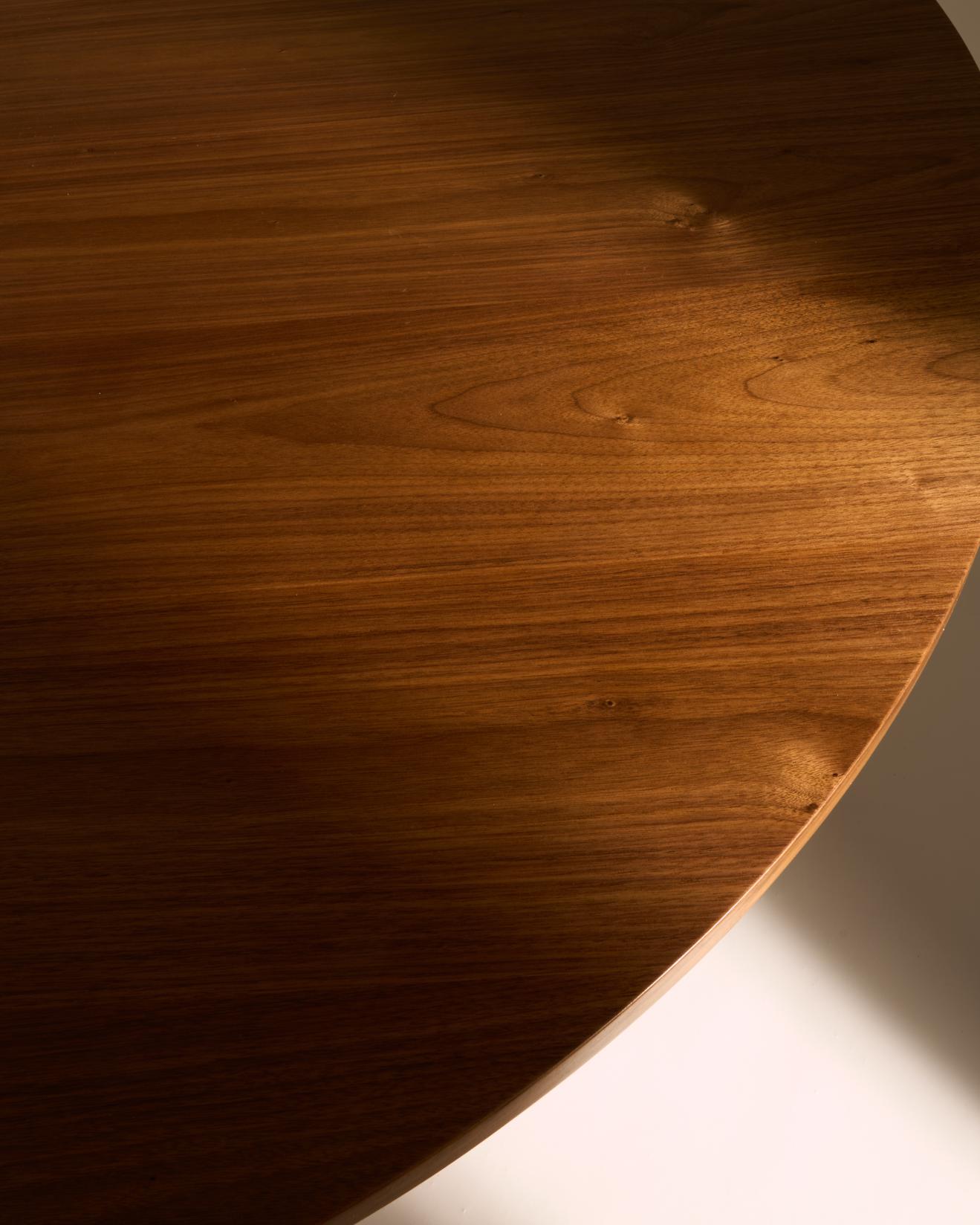 Round table TAVOLO walnut wood
