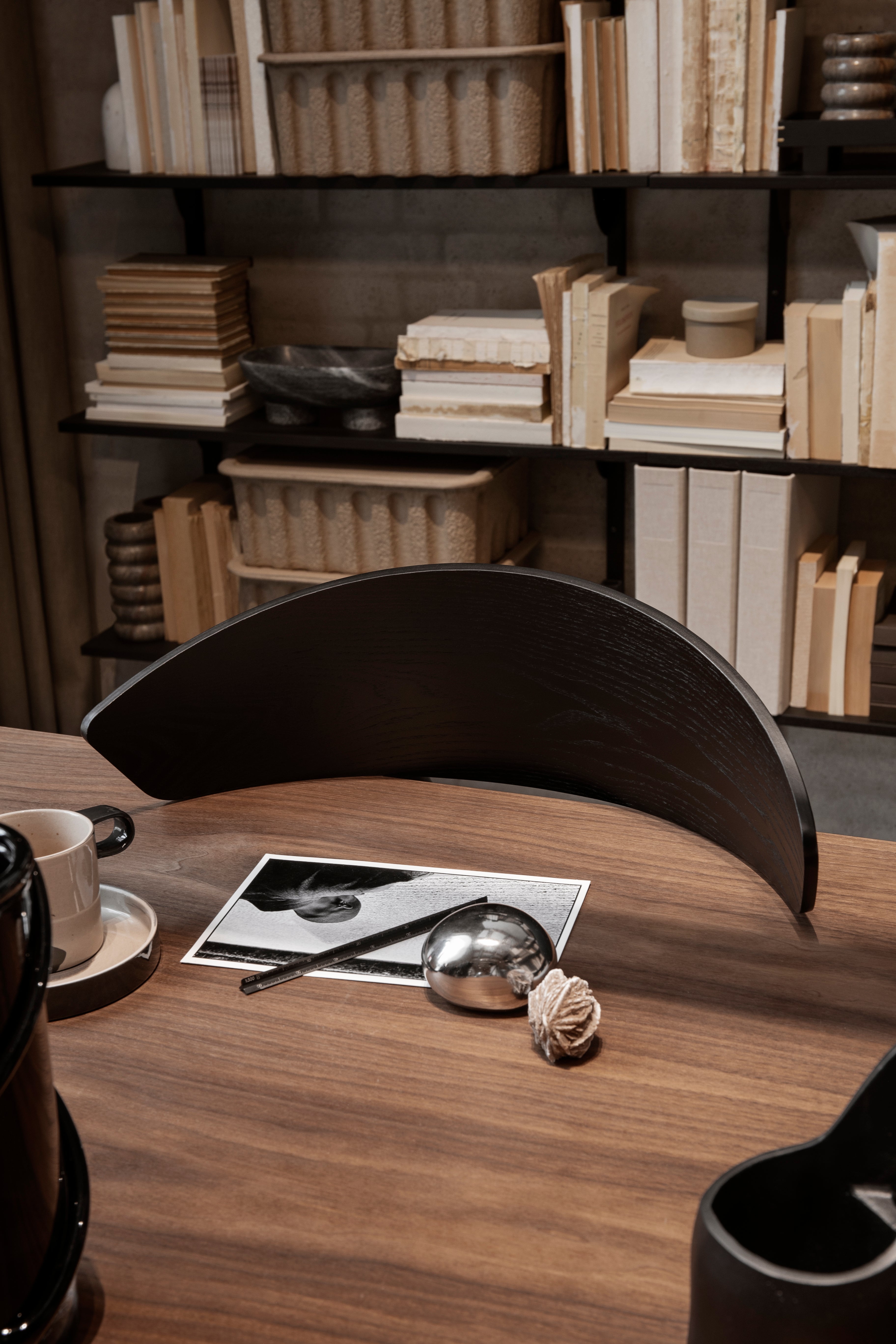 Stuhl Herman Wood Black Buk